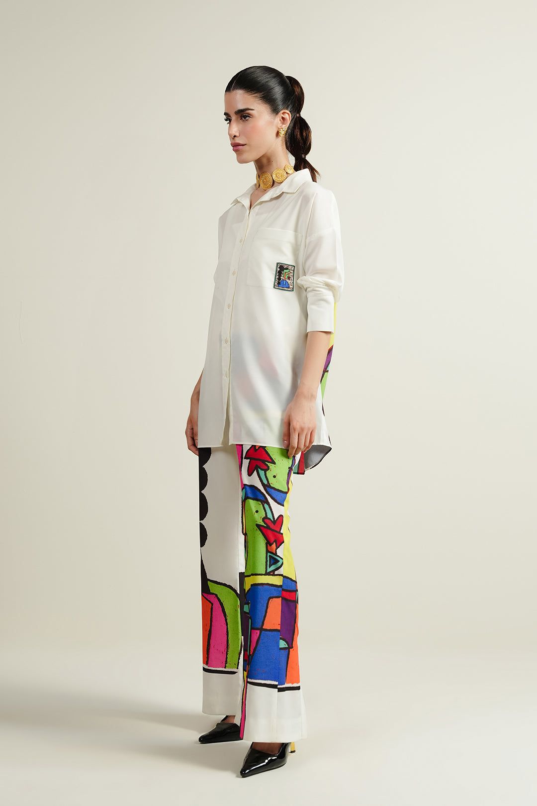 https://cdn.shopify.com/s/files/1/0611/8585/1568/files/W.SS25.809.T-3.jpg?v=1754637094