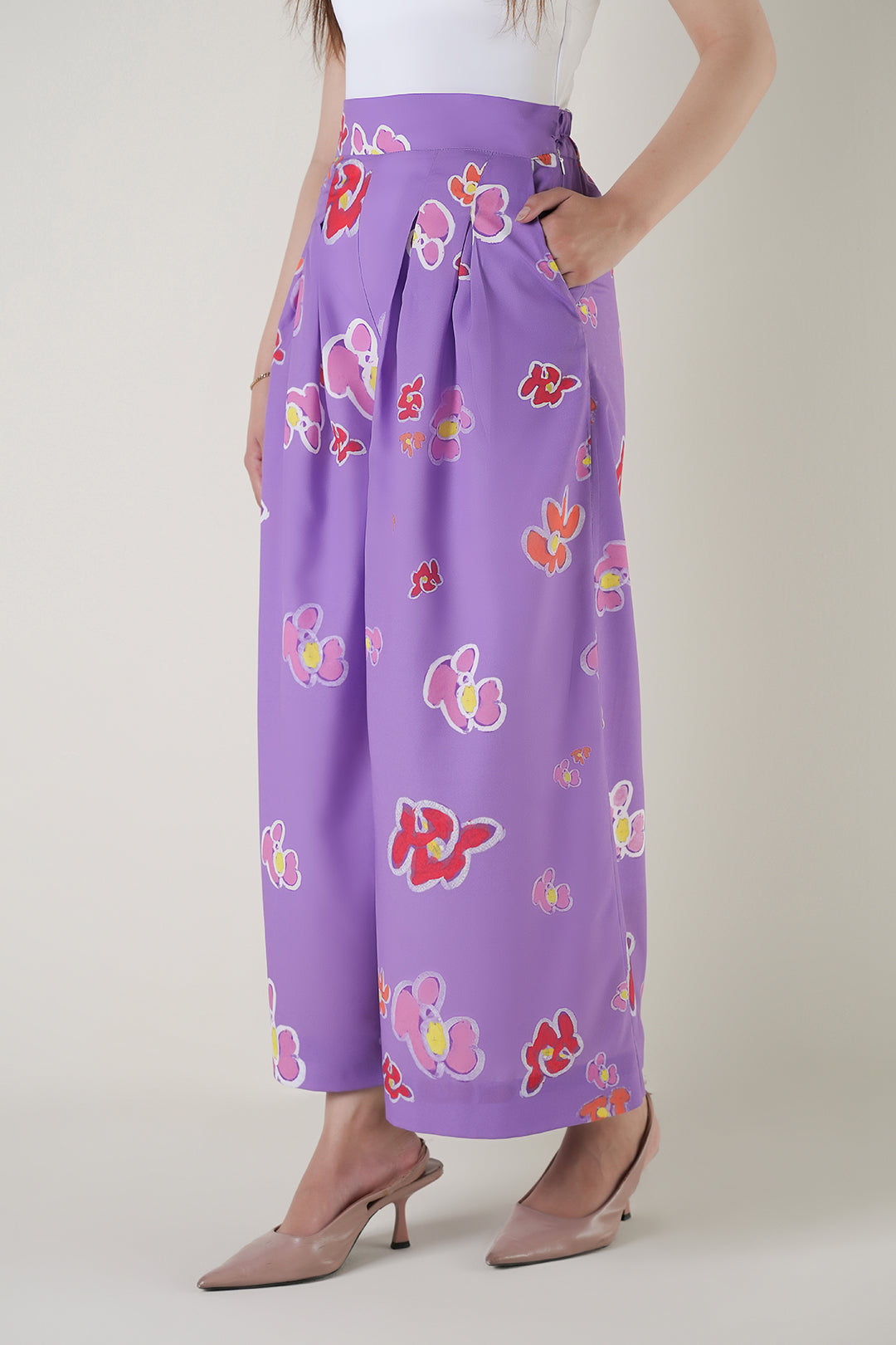 https://cdn.shopify.com/s/files/1/0611/8585/1568/files/W.SS25.817.P-1.jpg?v=1754637209