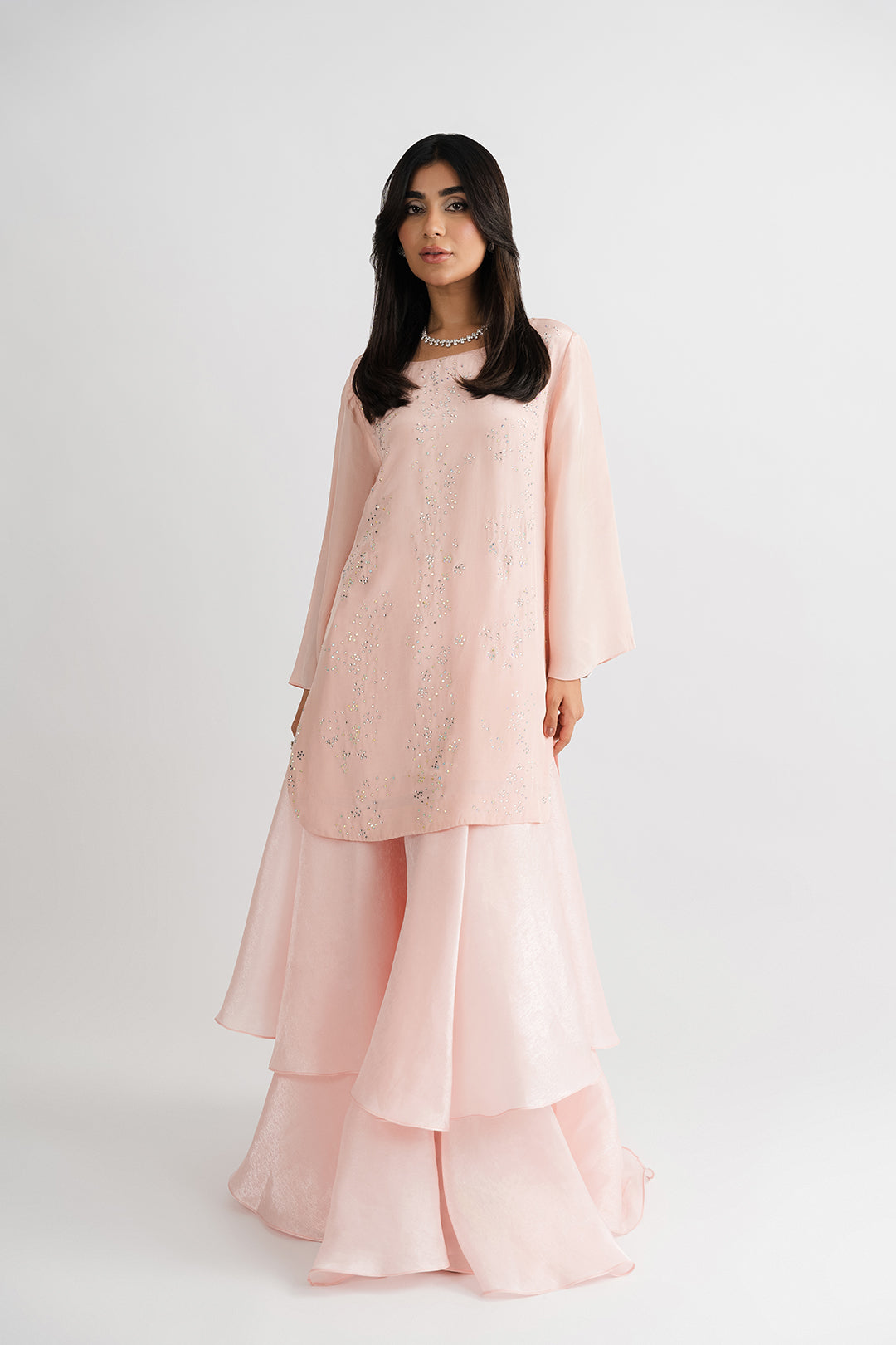 https://cdn.shopify.com/s/files/1/0611/8585/1568/files/W.SS25.841.T-1.jpg?v=1757056582