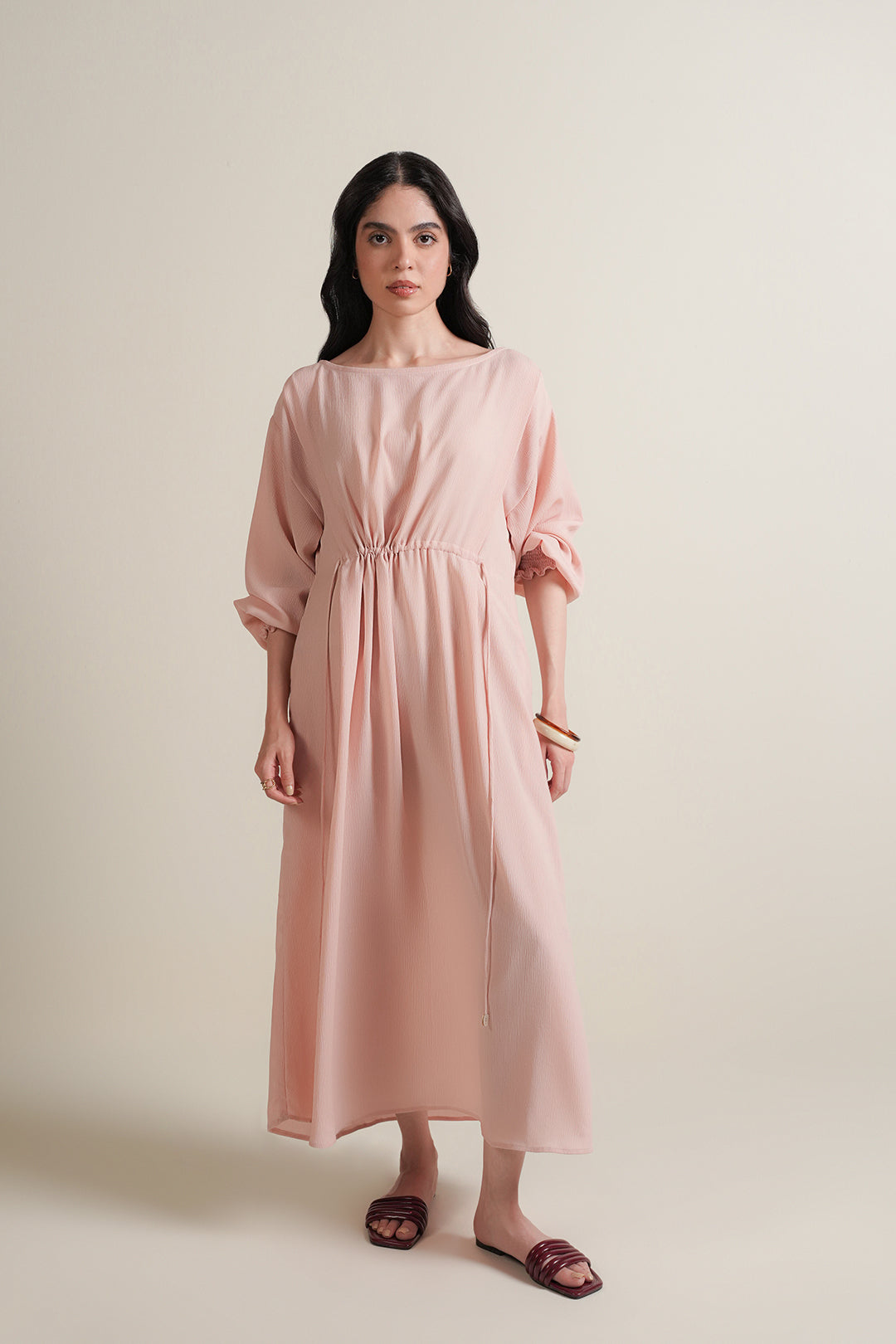 https://cdn.shopify.com/s/files/1/0611/8585/1568/files/W.SS25.950.T-1.jpg?v=1759219474