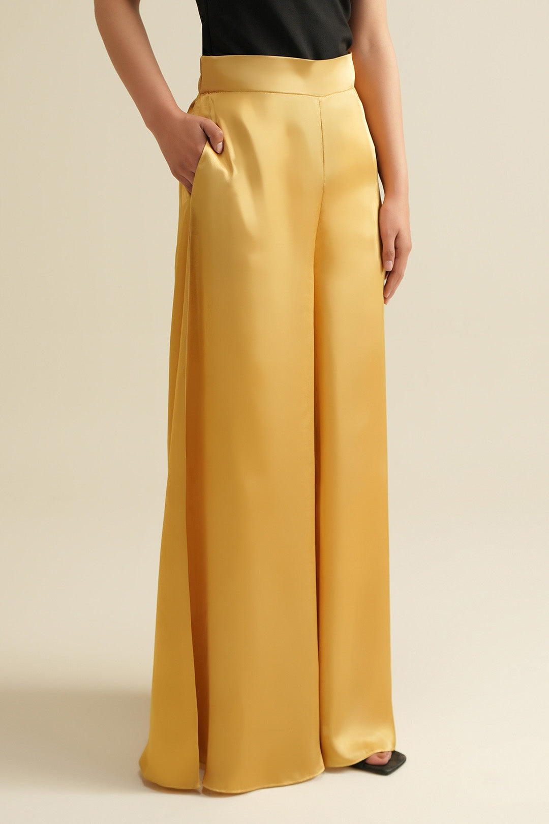 https://cdn.shopify.com/s/files/1/0611/8585/1568/files/W.SS26.017.P-1.jpg?v=1772783923