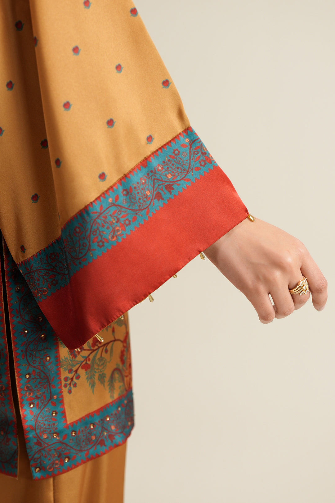 Kurdish Top