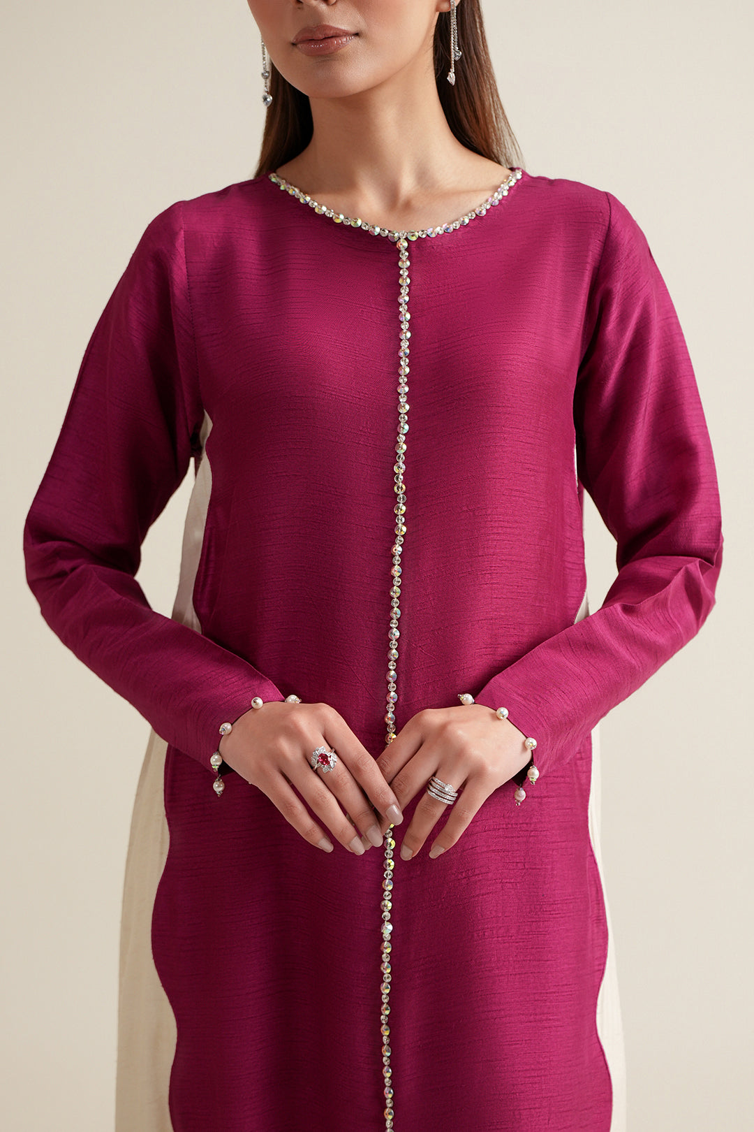 https://cdn.shopify.com/s/files/1/0611/8585/1568/files/W.SS26.067.T-3_0f21a9bd-db67-4e13-a5be-50d1c713fbfa.jpg?v=1771495320