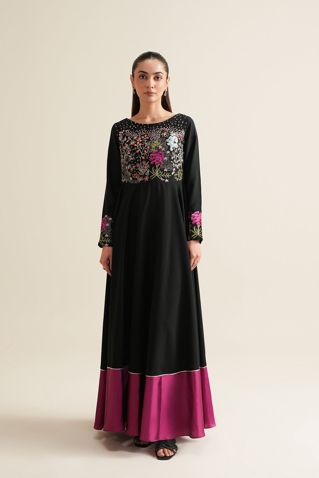 https://cdn.shopify.com/s/files/1/0611/8585/1568/files/W.SS26.070.T-4_958fe121-5fb1-4c98-b49f-838b8155e454.jpg?v=1772105935