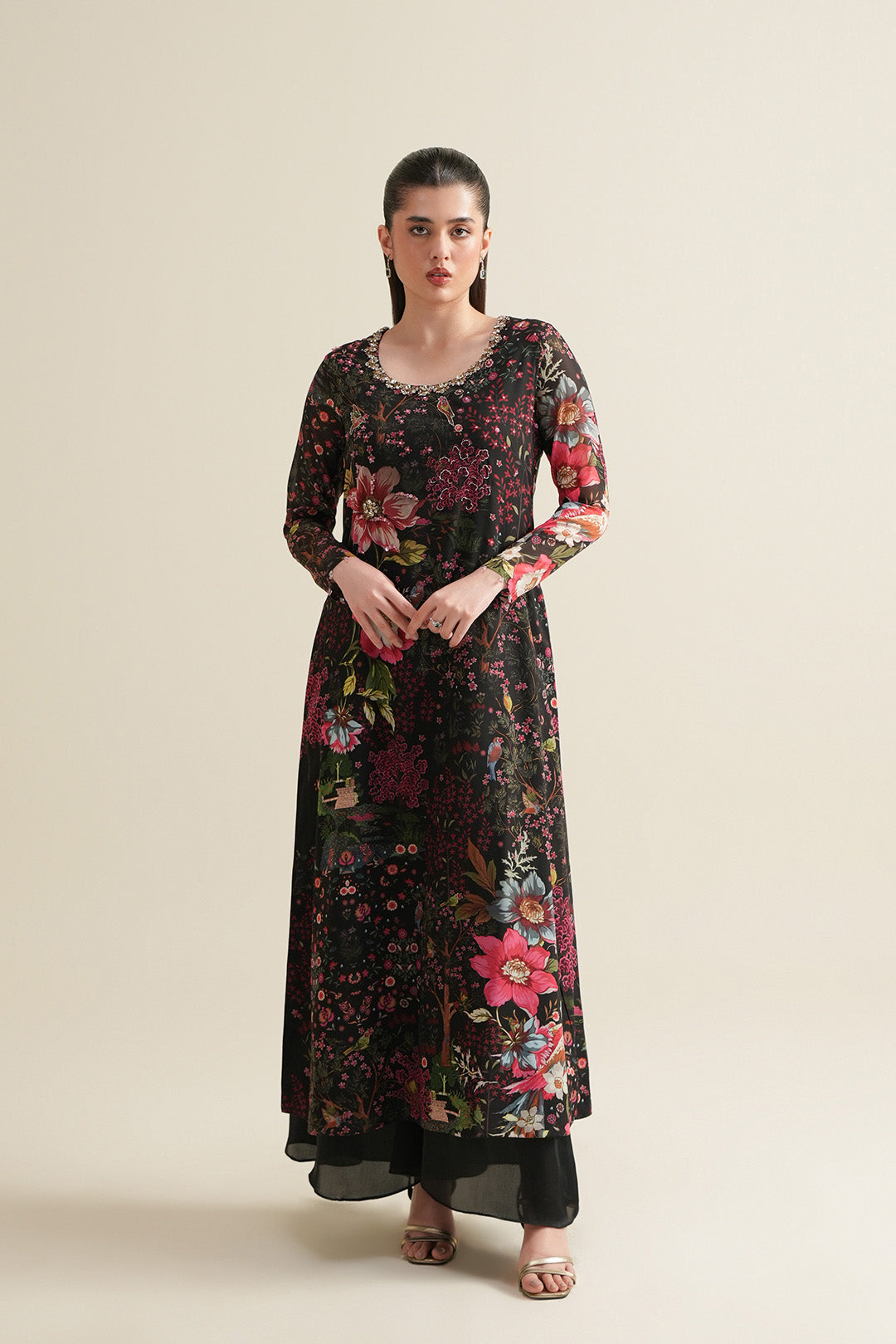 https://cdn.shopify.com/s/files/1/0611/8585/1568/files/W.SS26.079.T-4.jpg?v=1772105991