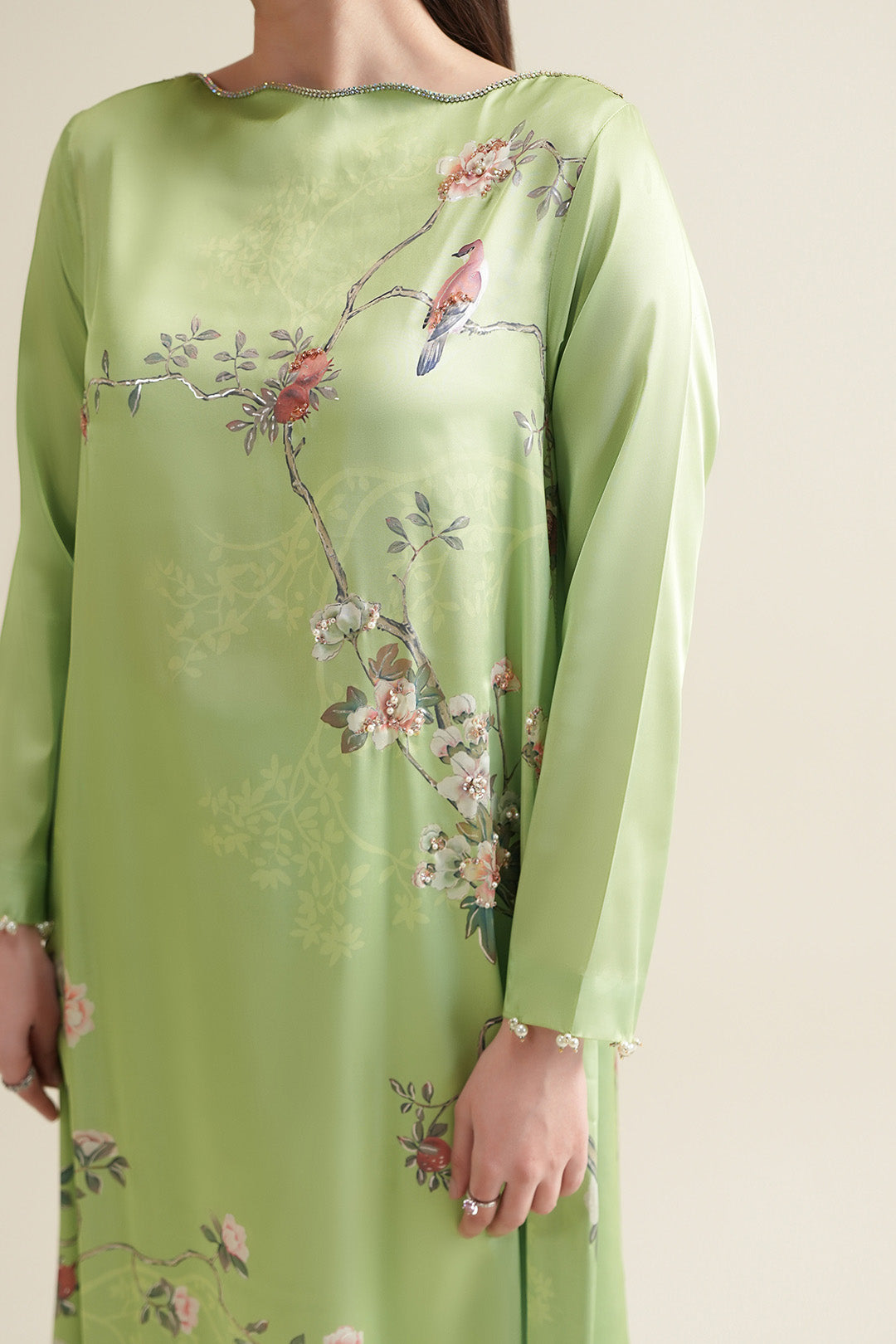 https://cdn.shopify.com/s/files/1/0611/8585/1568/files/W.SS26.080.T-2.jpg?v=1772106005