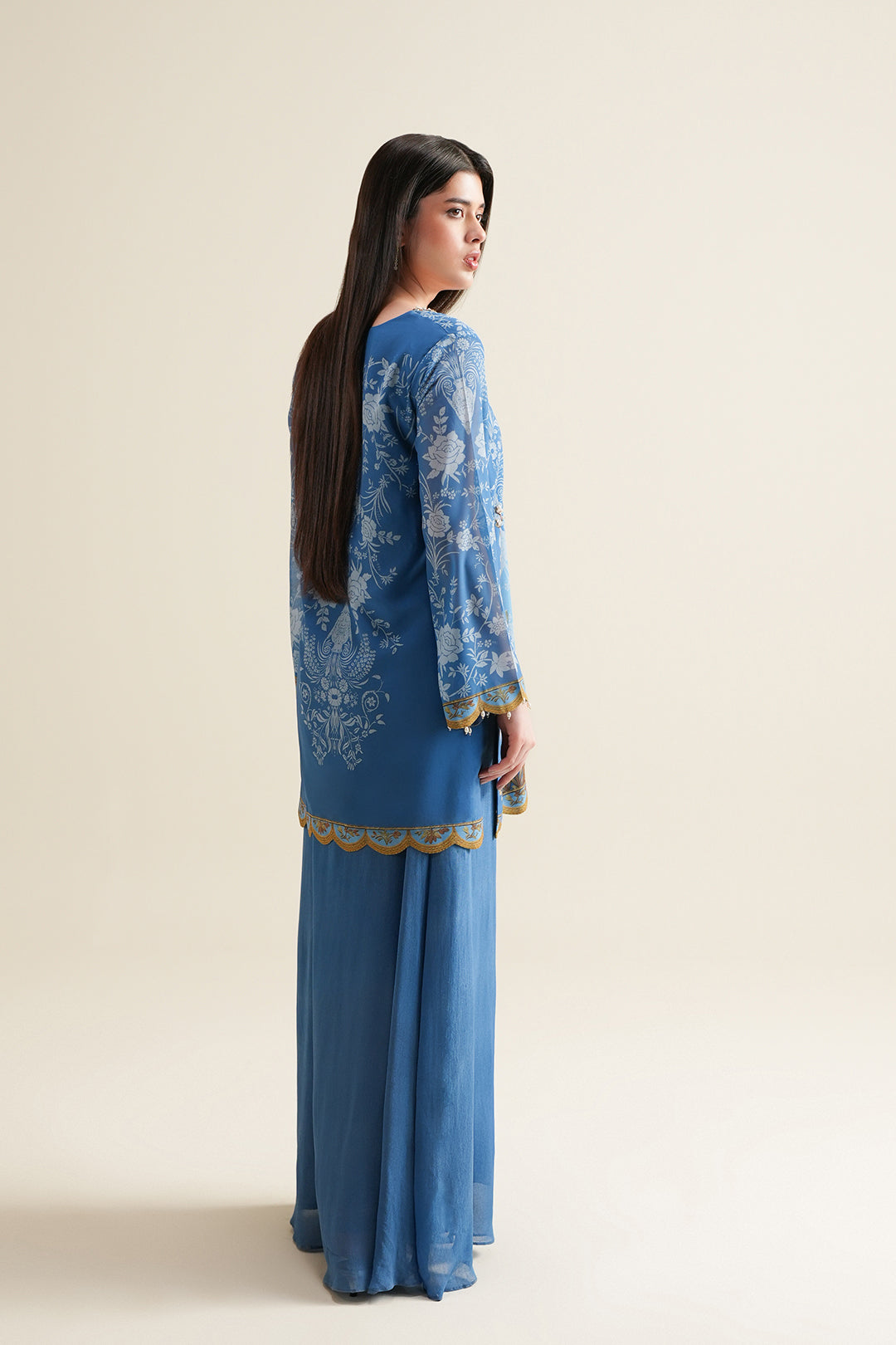 https://cdn.shopify.com/s/files/1/0611/8585/1568/files/W.SS26.083.T-7.jpg?v=1772106017