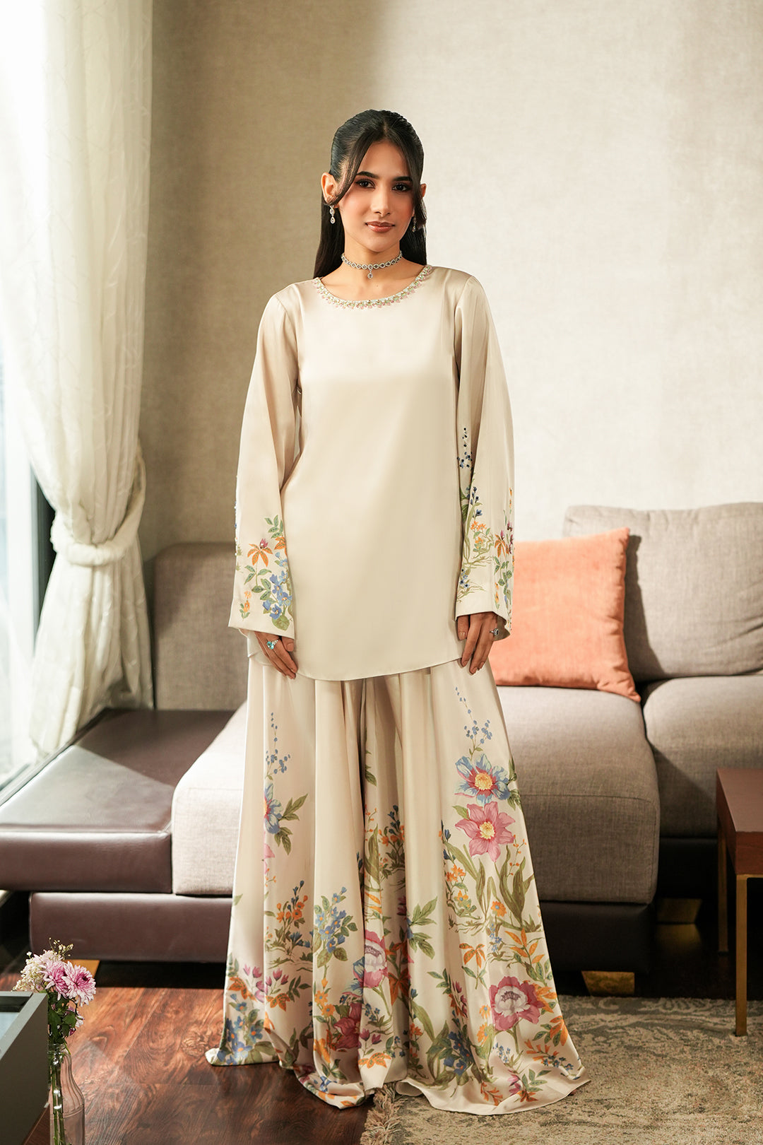 https://cdn.shopify.com/s/files/1/0611/8585/1568/files/W.SS26.098.T-1.jpg?v=1772106680