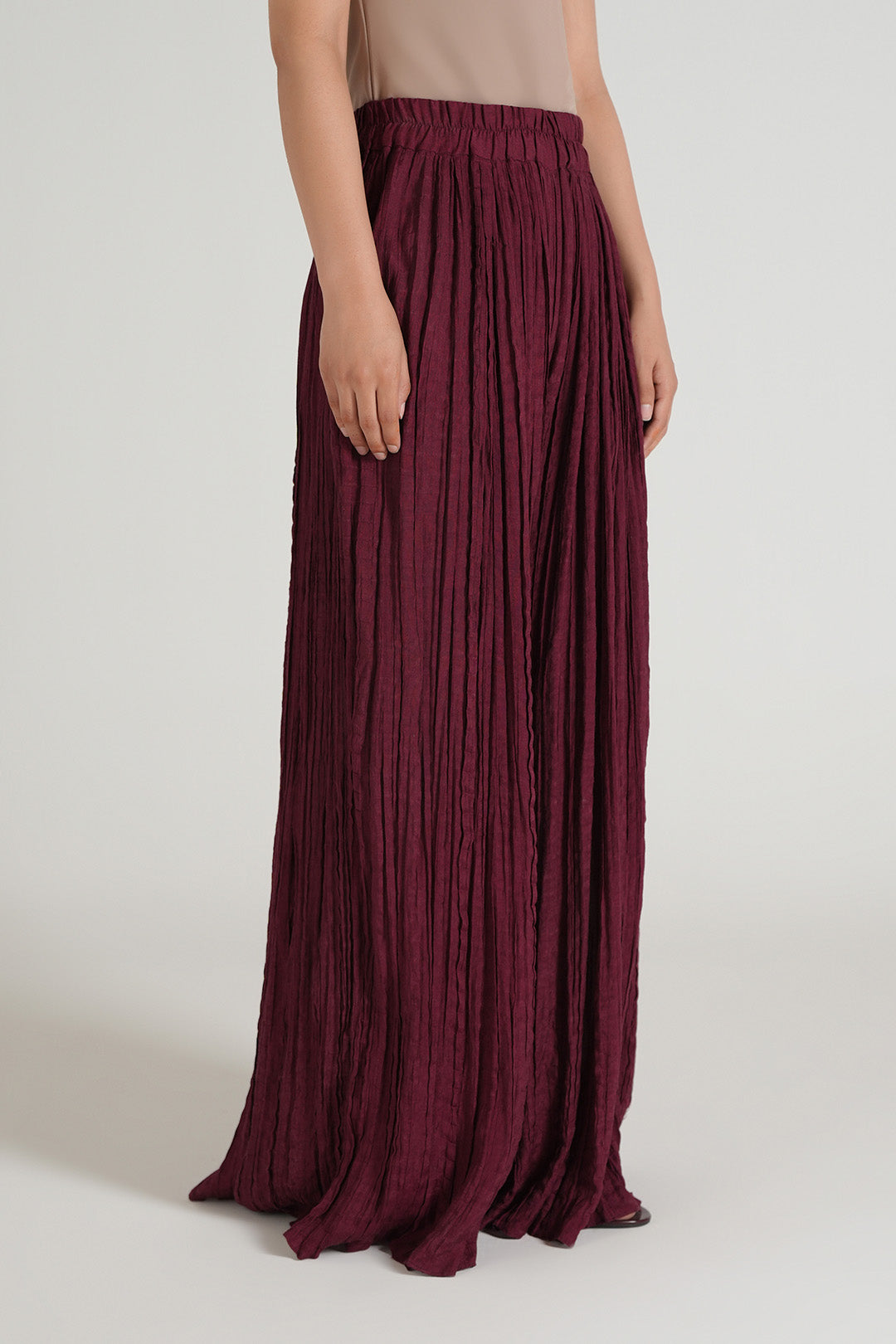 https://cdn.shopify.com/s/files/1/0611/8585/1568/files/W.SS26.174.P-1.jpg?v=1777023539