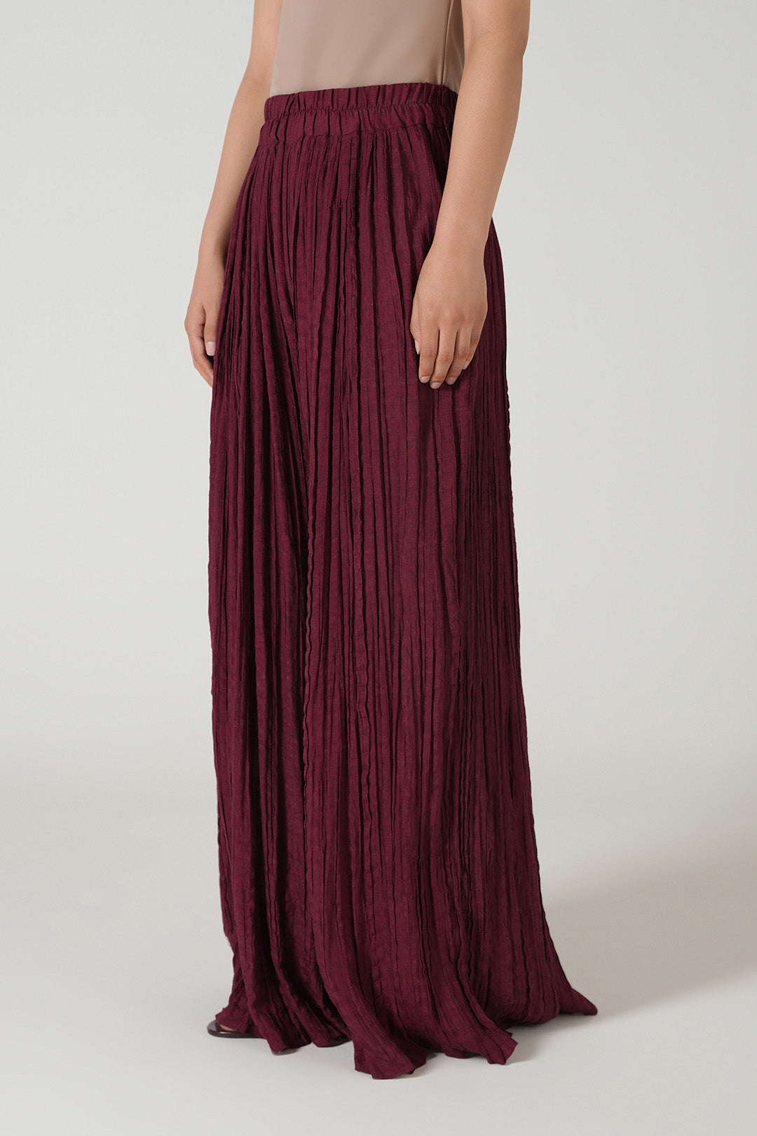 https://cdn.shopify.com/s/files/1/0611/8585/1568/files/W.SS26.174.P-2.jpg?v=1777023539