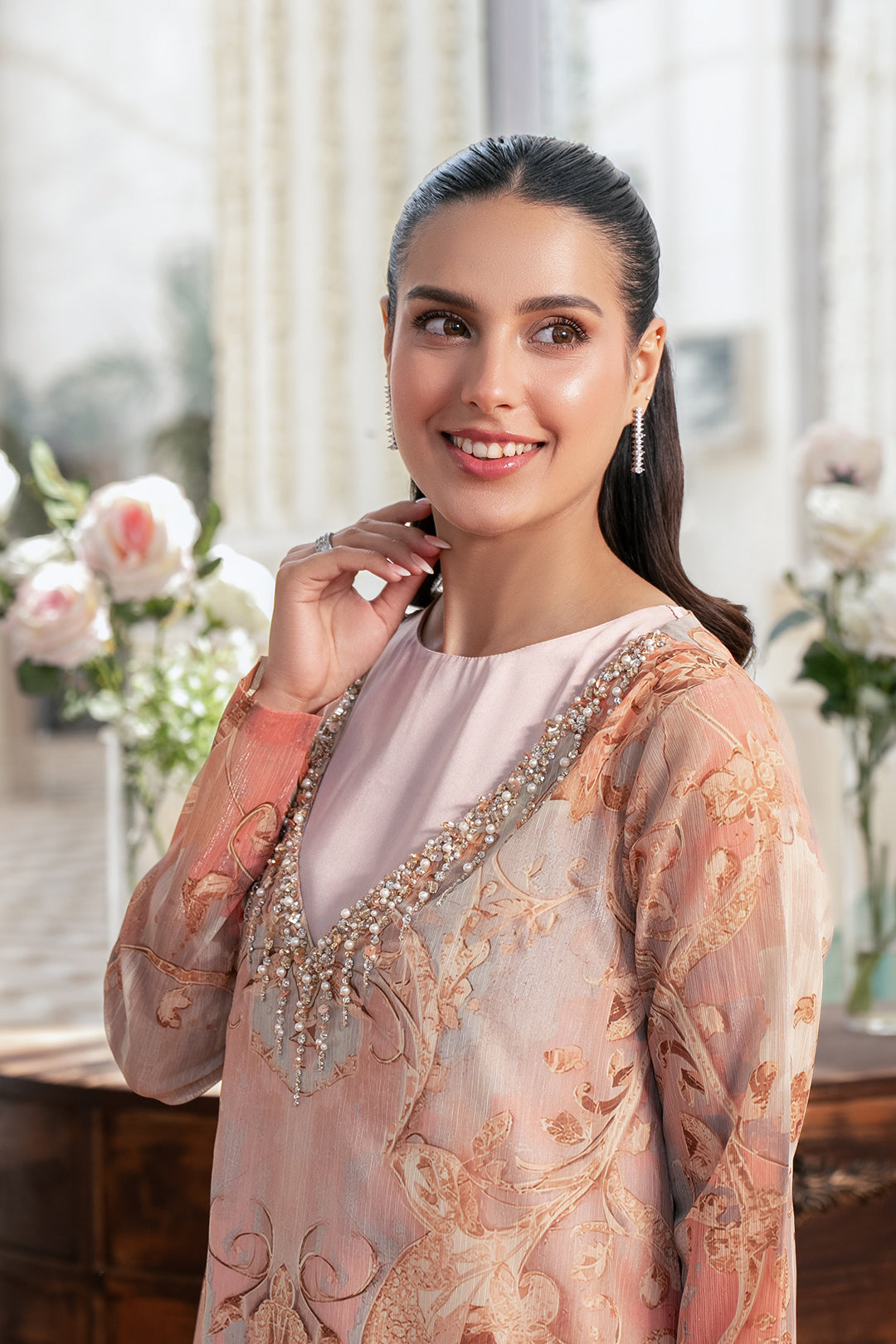 https://cdn.shopify.com/s/files/1/0611/8585/1568/files/W.SS26.201.T-2.jpg?v=1777367499