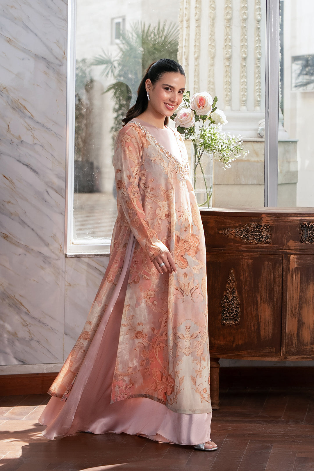 https://cdn.shopify.com/s/files/1/0611/8585/1568/files/W.SS26.201.T-3.jpg?v=1777367499
