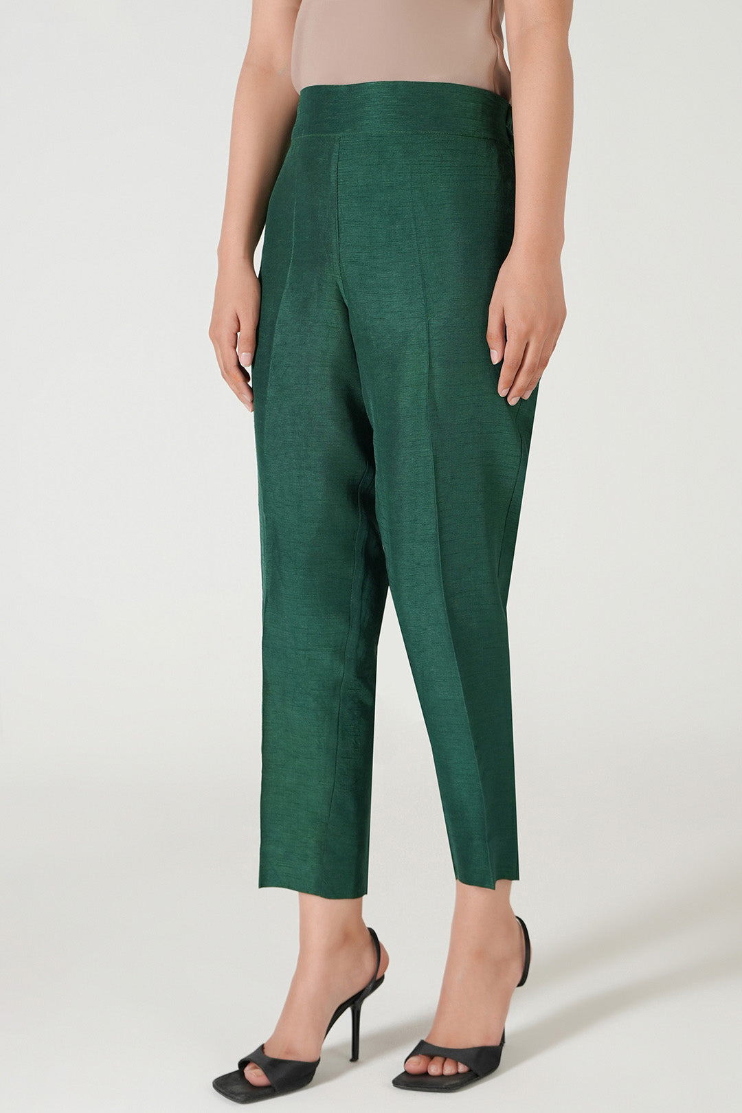 https://cdn.shopify.com/s/files/1/0611/8585/1568/files/W.SS26.241.P-2.jpg?v=1778160535