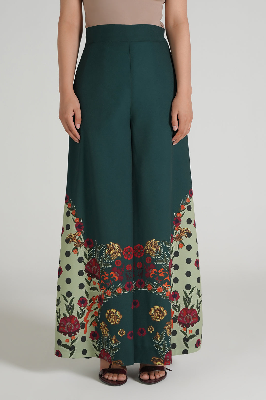 https://cdn.shopify.com/s/files/1/0611/8585/1568/files/W.SS26.305.P-3.jpg?v=1775800056