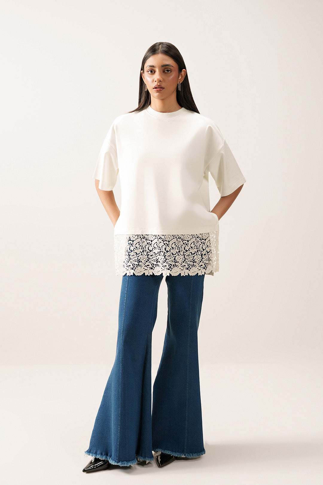 https://cdn.shopify.com/s/files/1/0611/8585/1568/files/W.SS26.333.T-1.jpg?v=1775196107