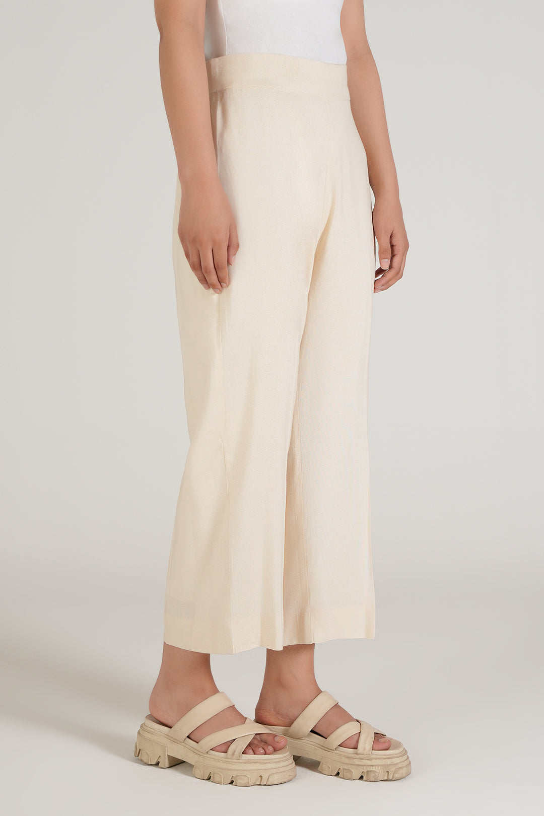 https://cdn.shopify.com/s/files/1/0611/8585/1568/files/W.SS26.371.P-1.jpg?v=1776417991