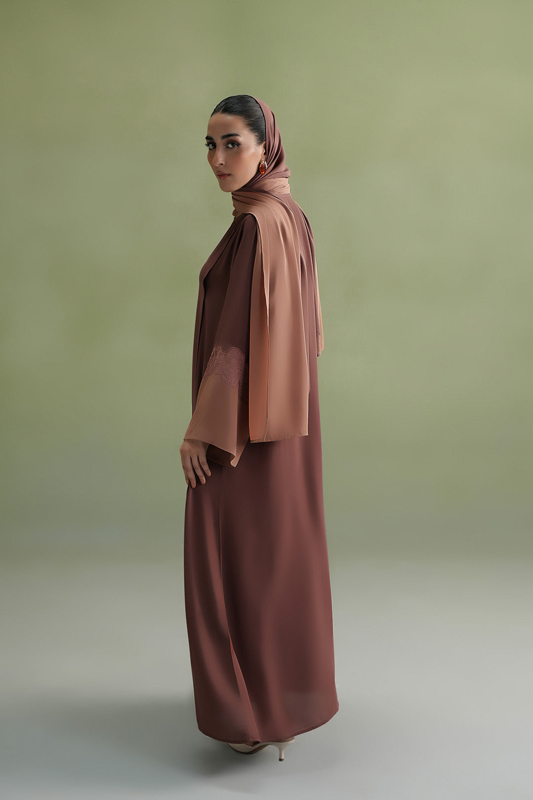 Rosewood Embroidered Abaya