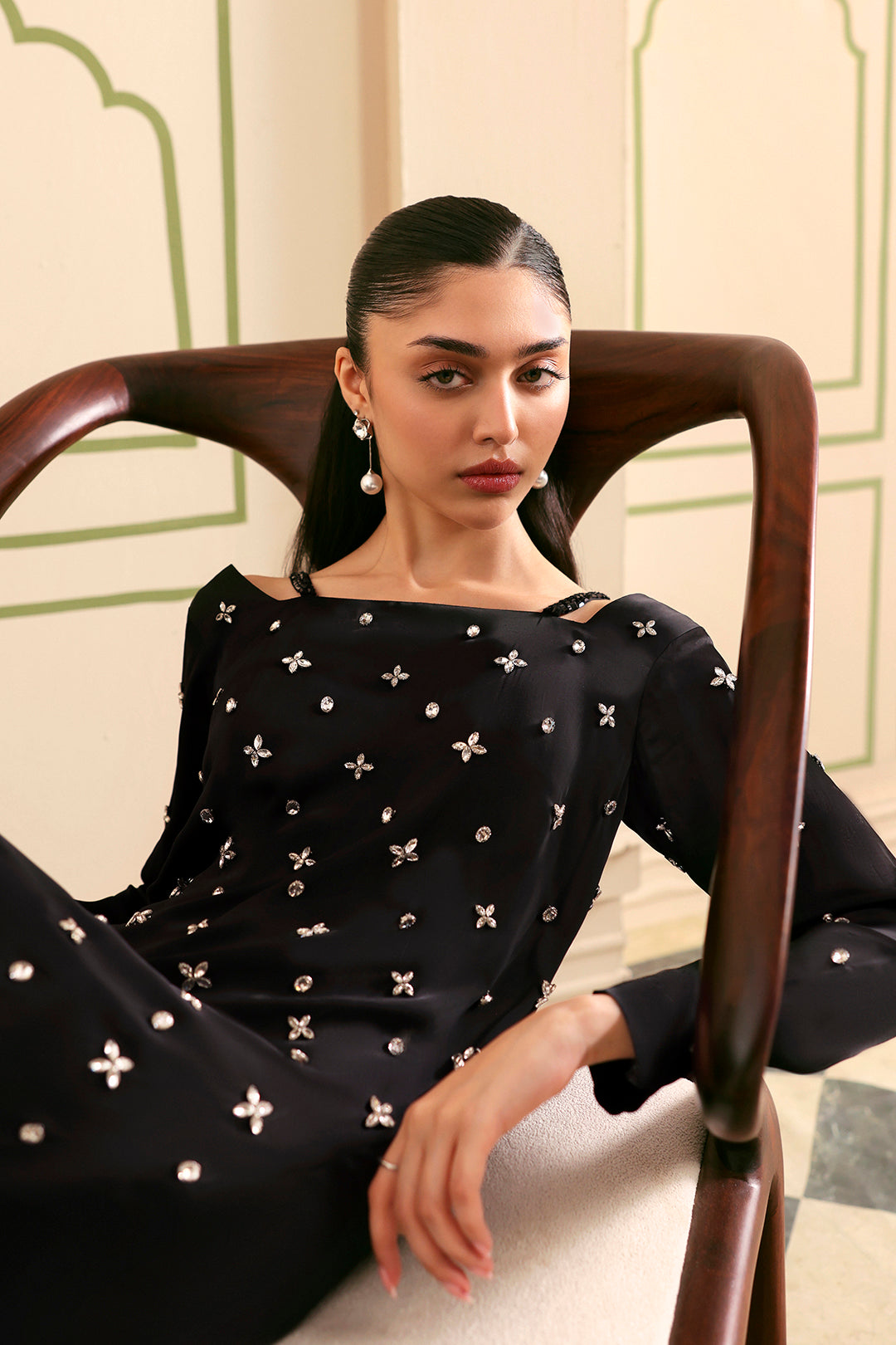 Vealor Dress