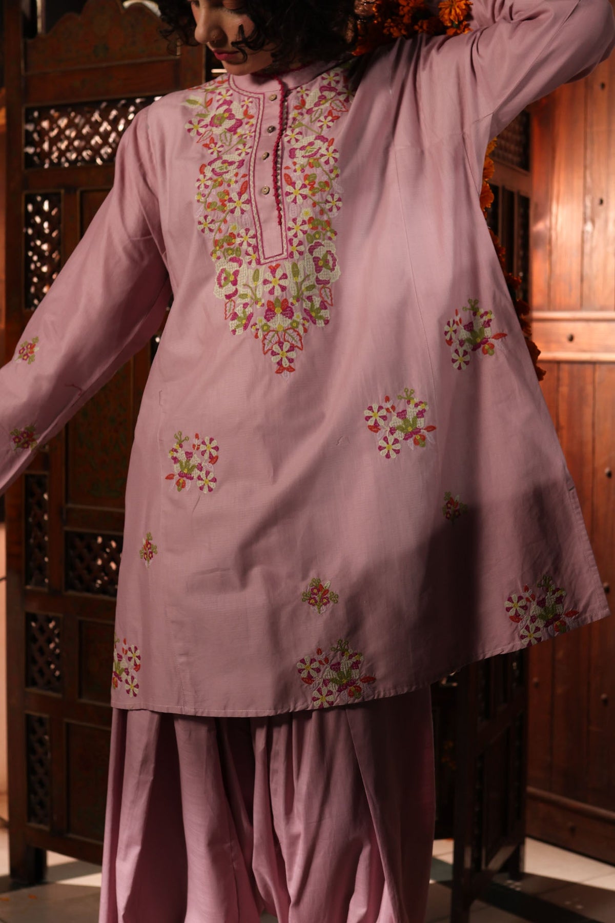Embroidered Aar Set