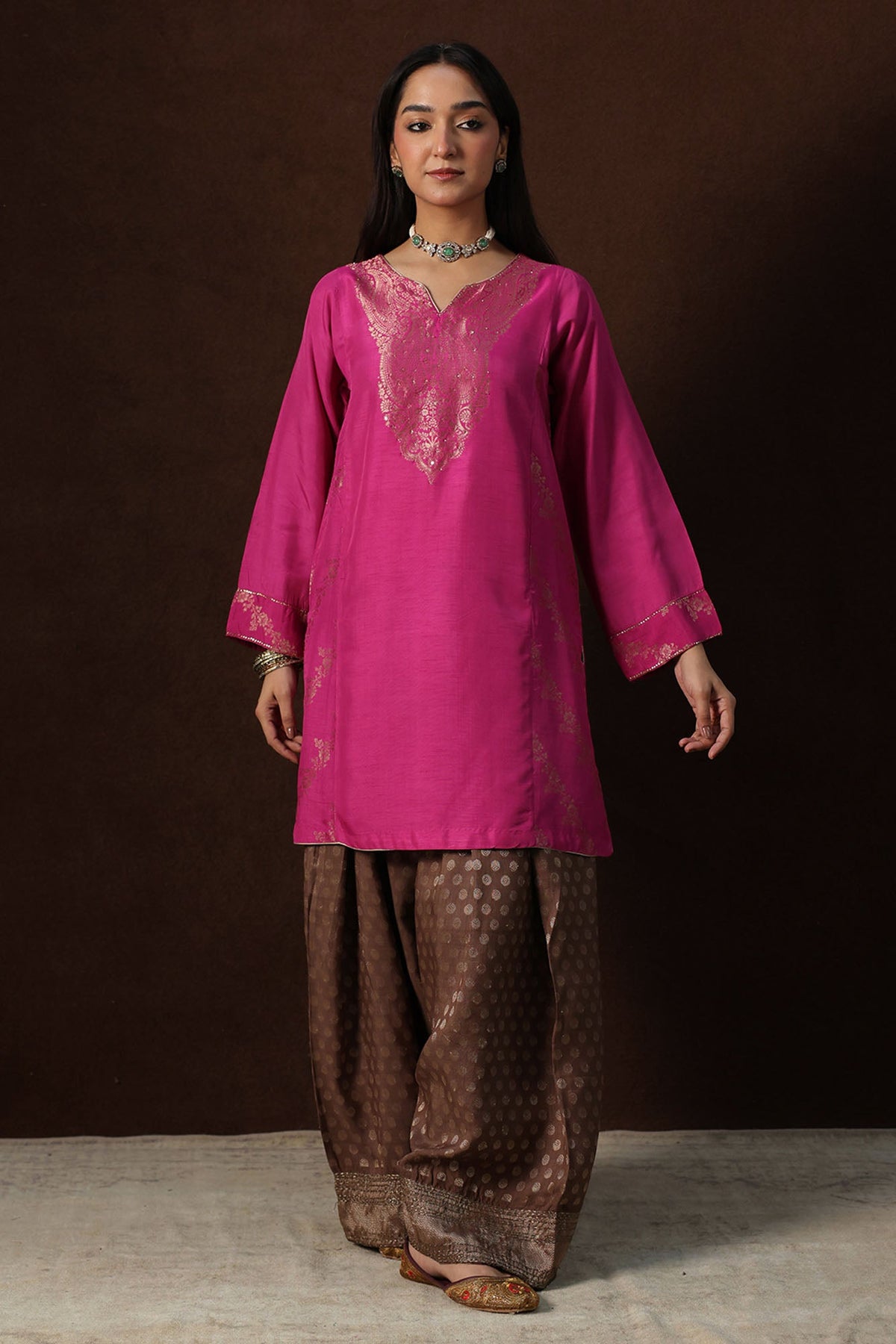 Zarnoor Farshi Set