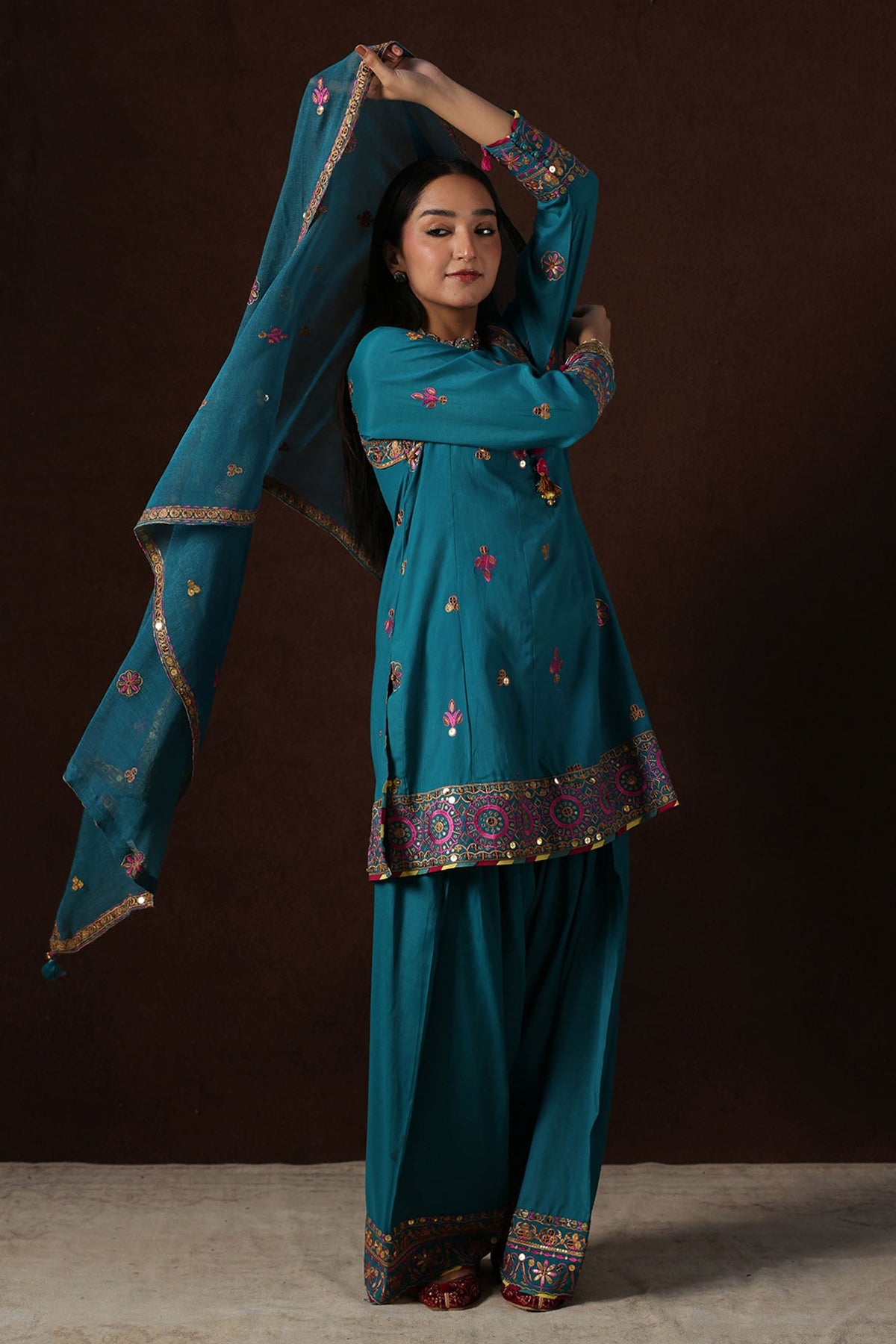 Zareen Embroidered 3-Piece Ensemble