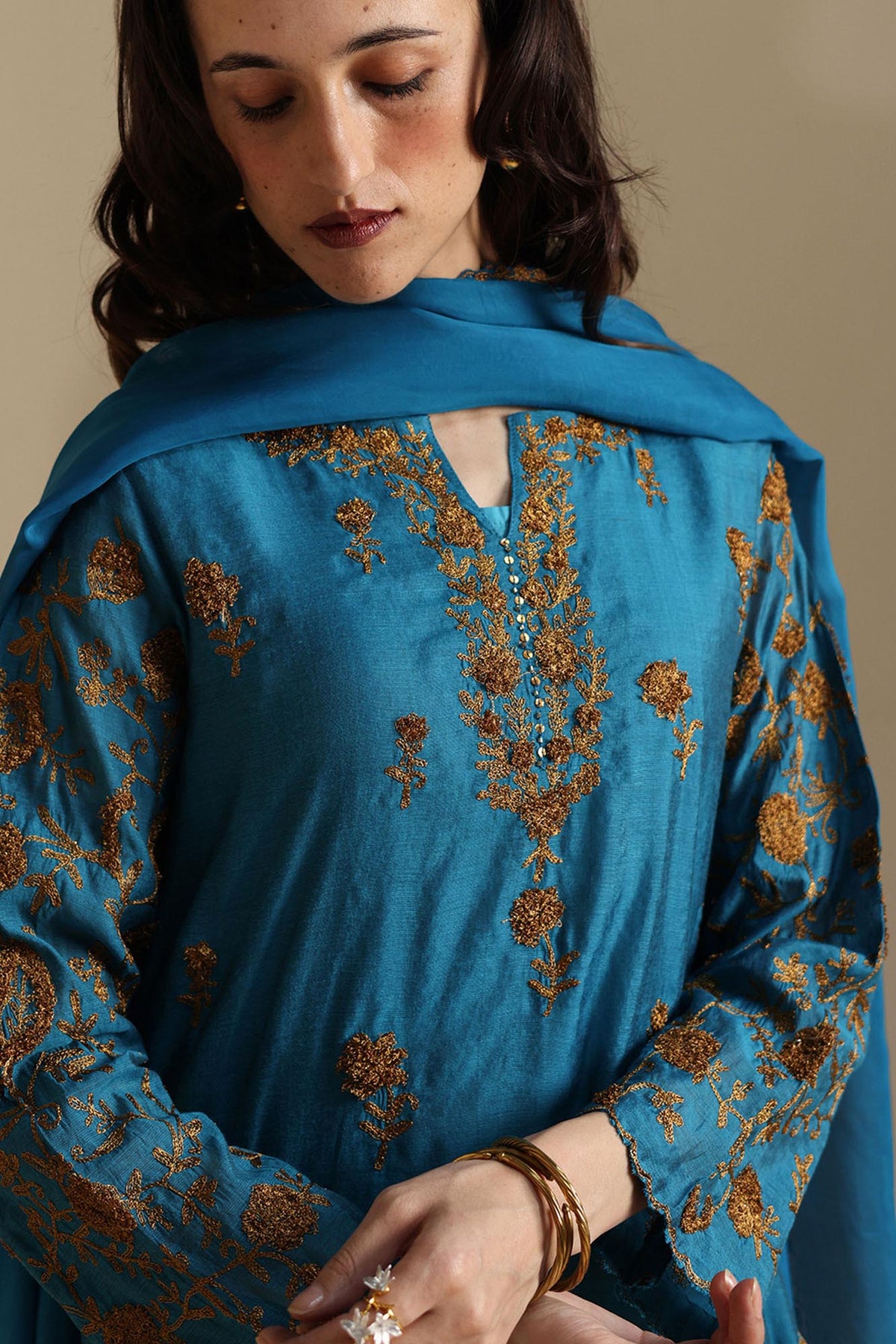 Zar Naqsh Embroidered Ensemble