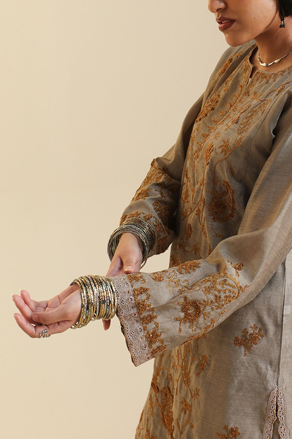 Zareen Embroidered Set