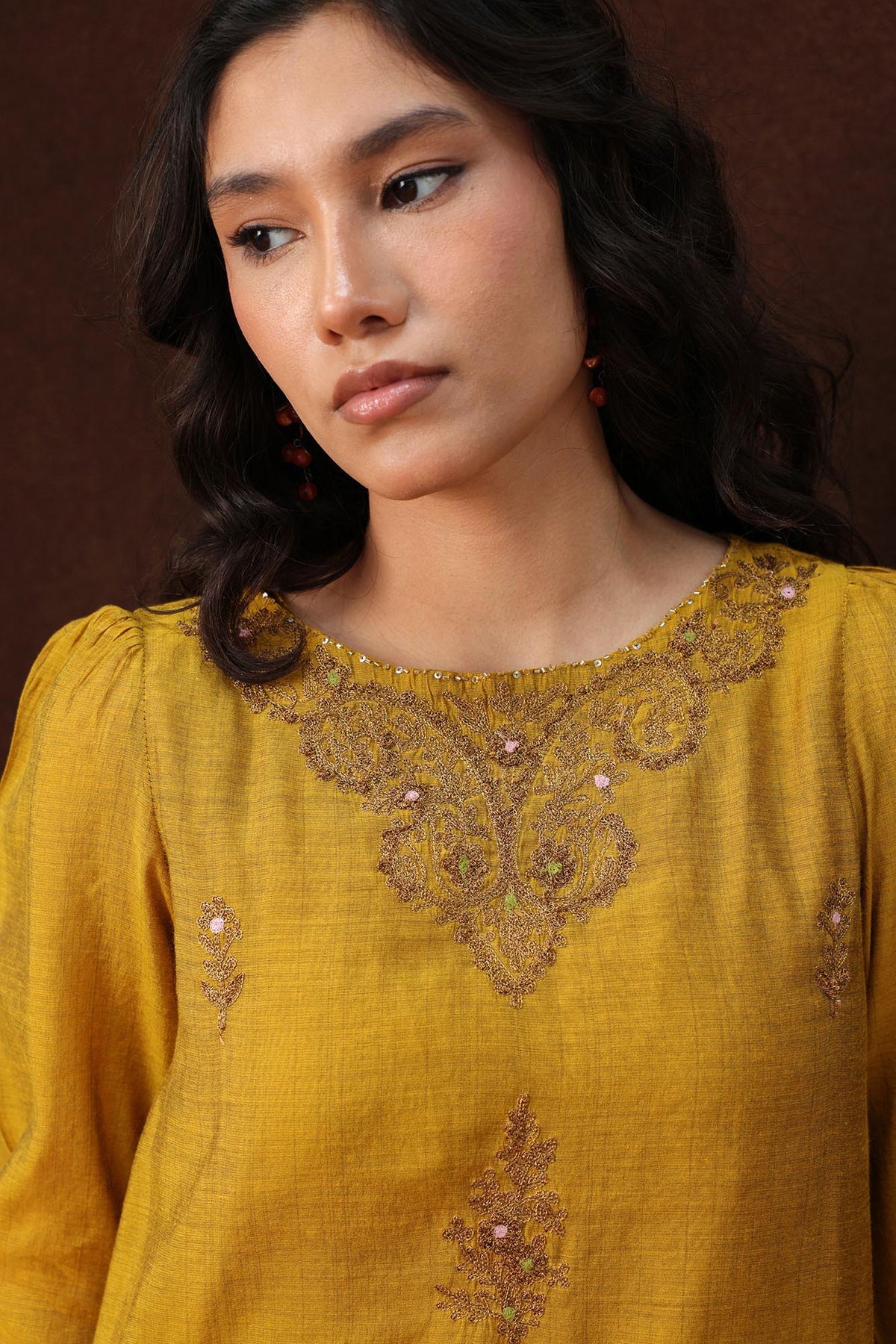 Zar Embroidered Set