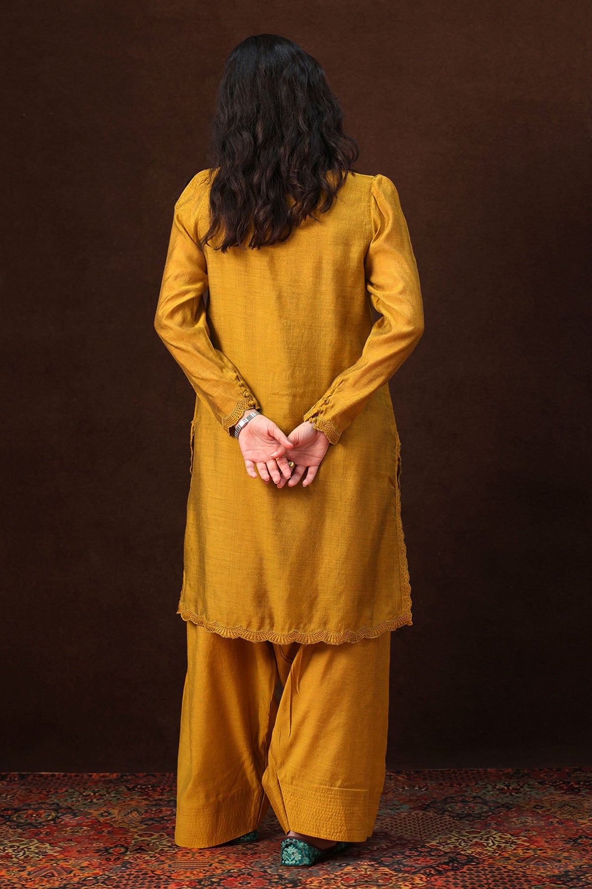 Zar Embroidered Set