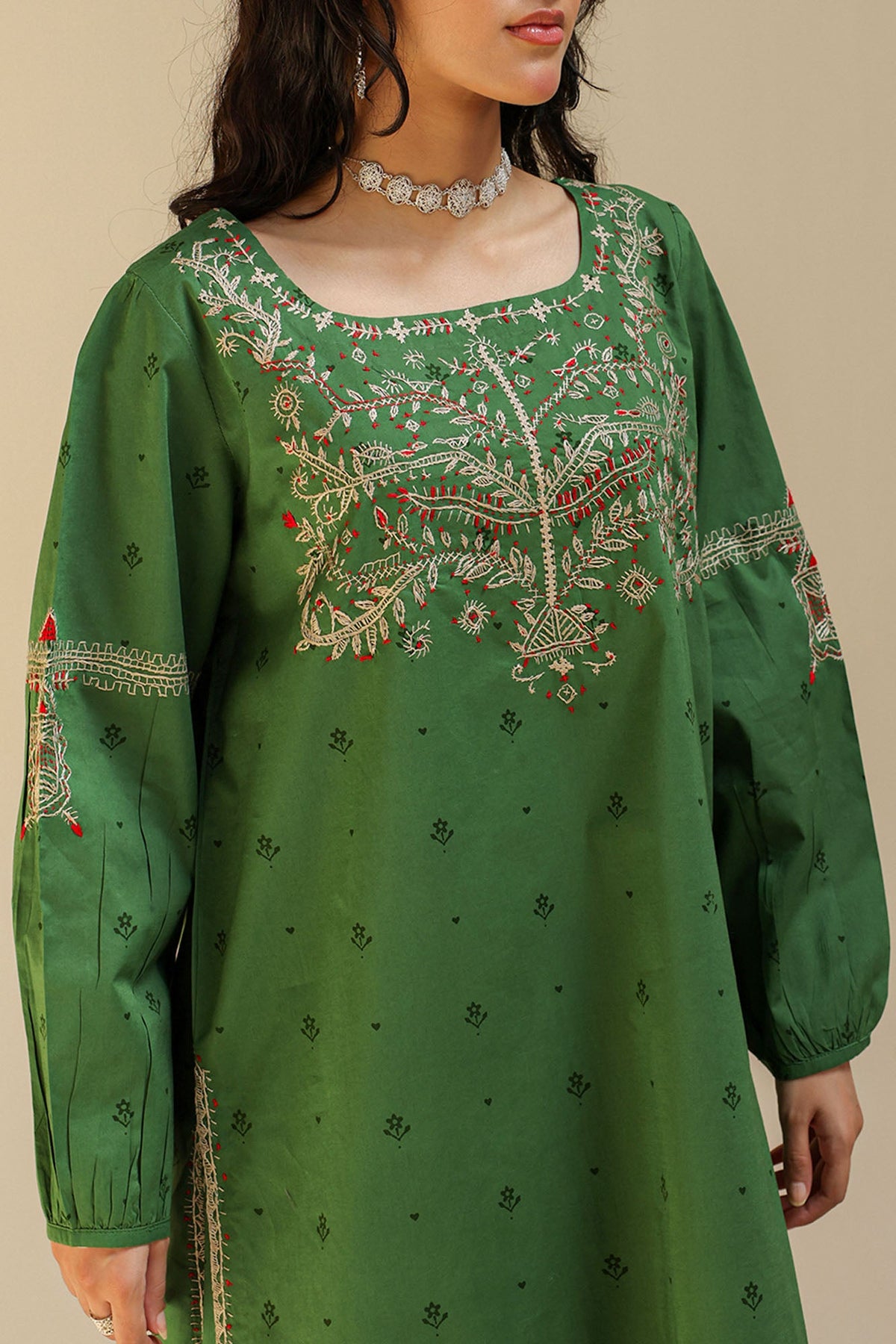 Gardenia Hand-Embroidered Set