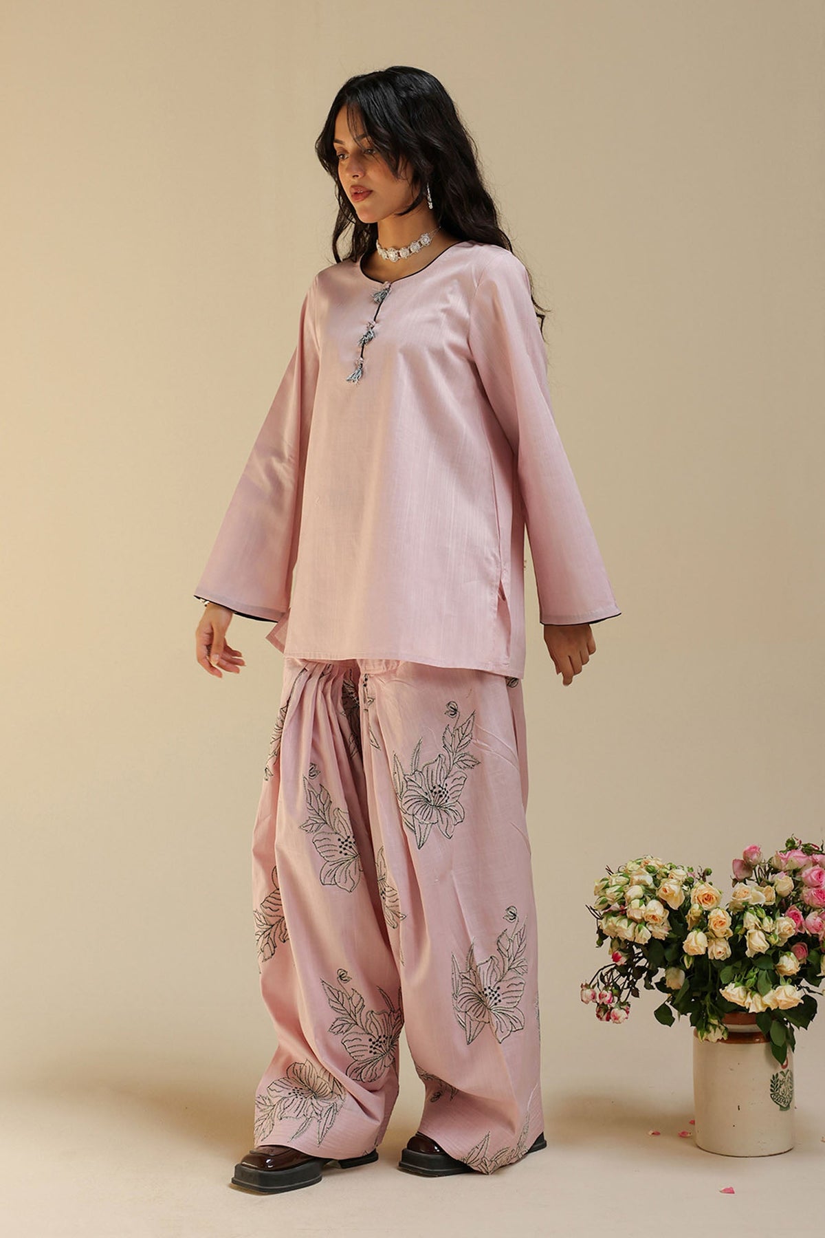 Embroidered Bloom Line Farshi Set