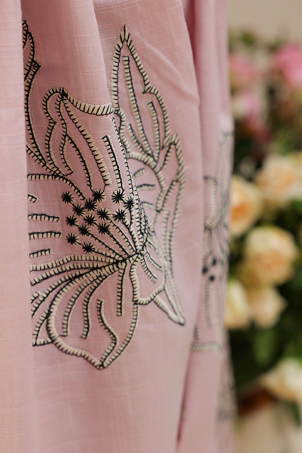 Embroidered Bloom Line Farshi Set
