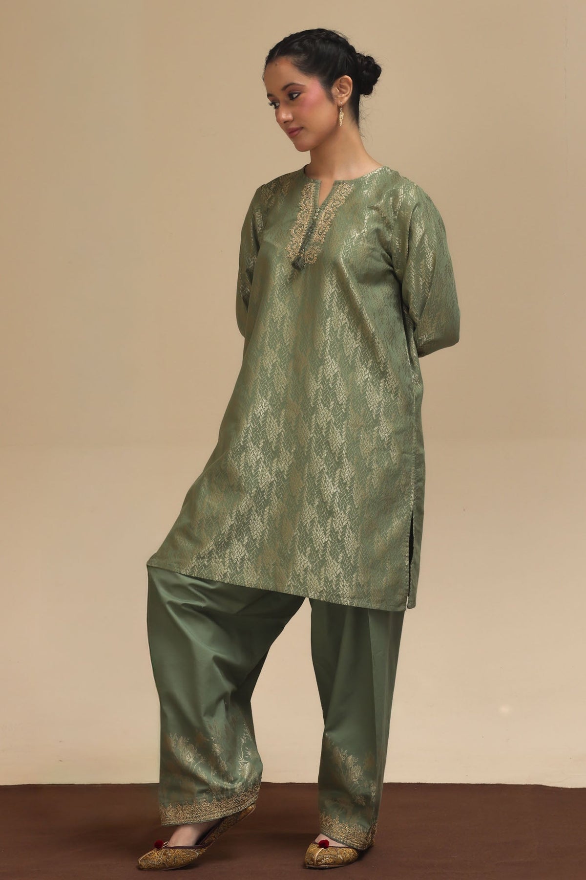 Woven Jacquard Set