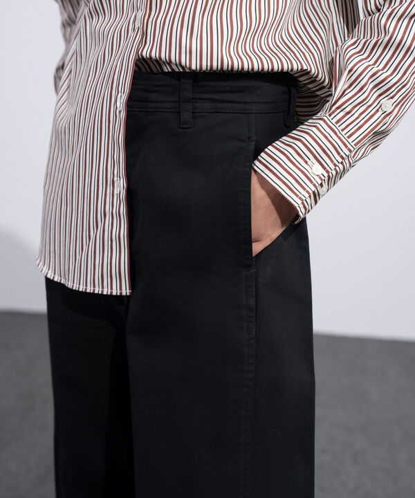 Barrel Fit Chino Trousers