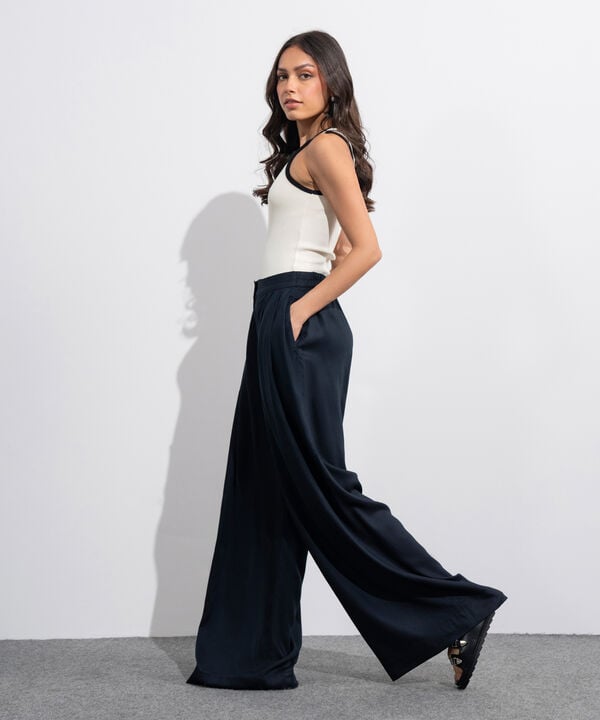 Linen Blend Pleated Trousers