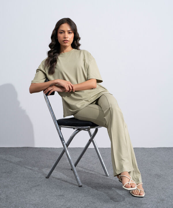Stretchy Flared Trousers