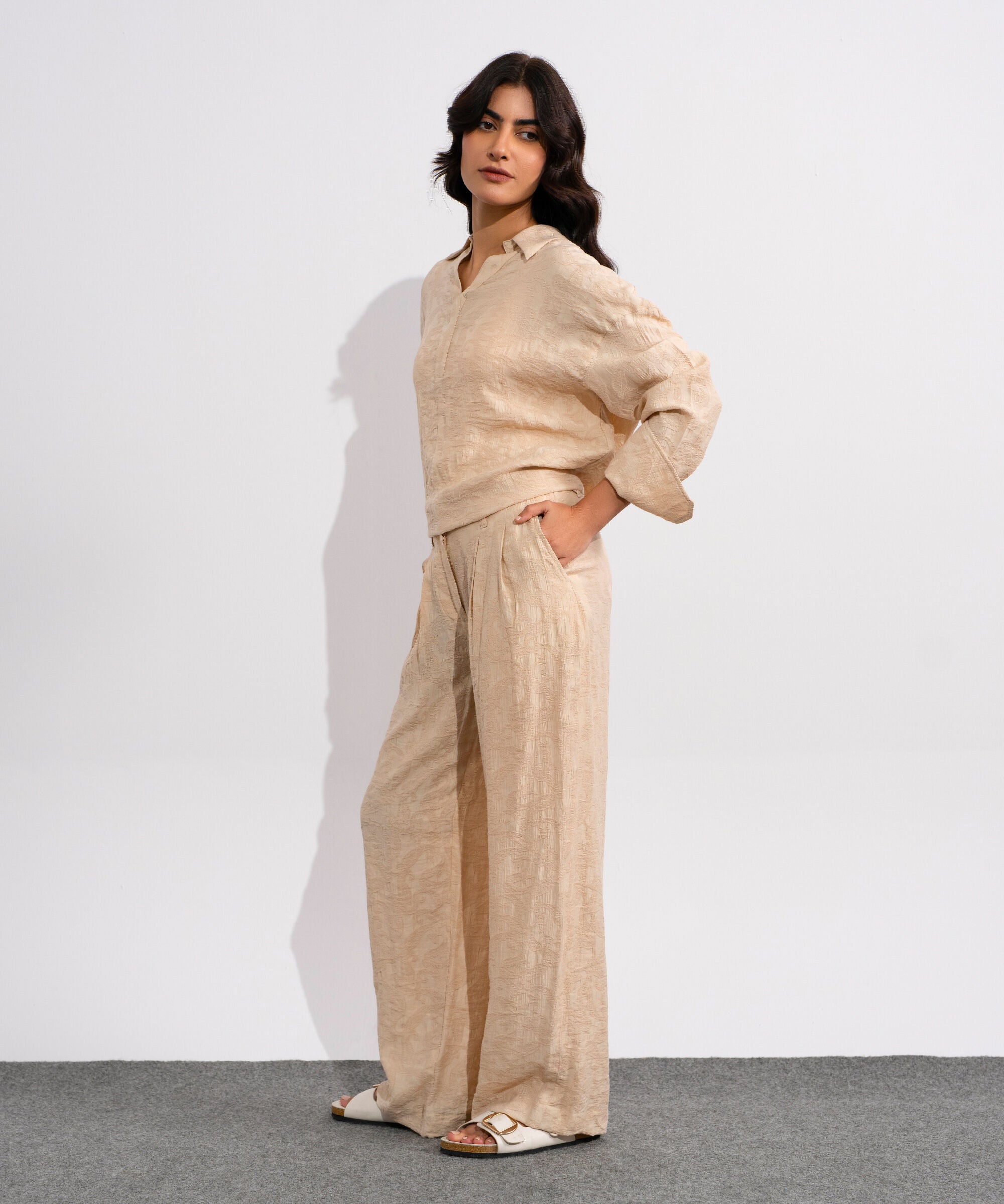 Textured Pleated Trousers WBTMV0826001