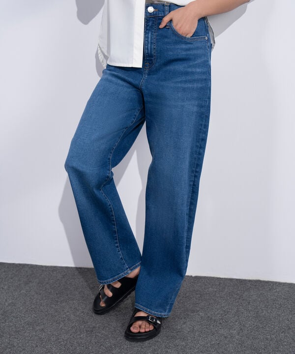 High Rise Ankle Straight Jeans