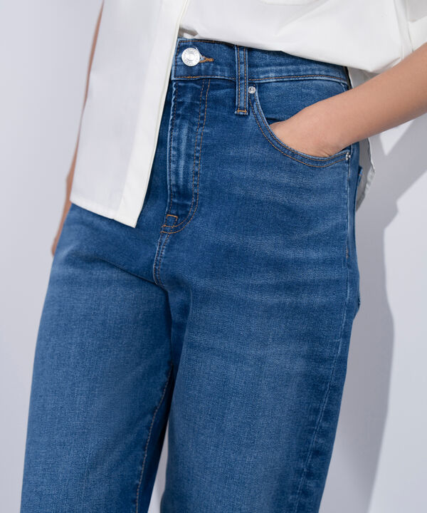 High Rise Ankle Straight Jeans