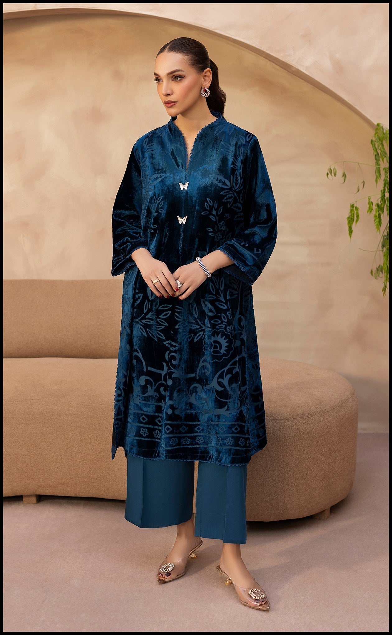 https://cdn.shopify.com/s/files/1/0560/5431/7229/files/WEB14_a1821a56-c718-407c-b124-b61ef575ee66.jpg?v=1762522742