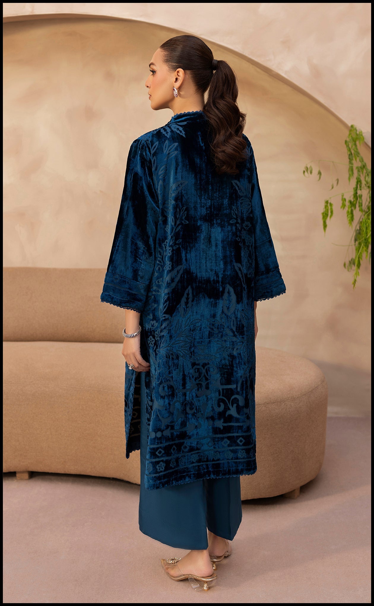 https://cdn.shopify.com/s/files/1/0560/5431/7229/files/WEB15_aae493d2-0839-4b8a-8658-728ceee404e1.jpg?v=1762522742