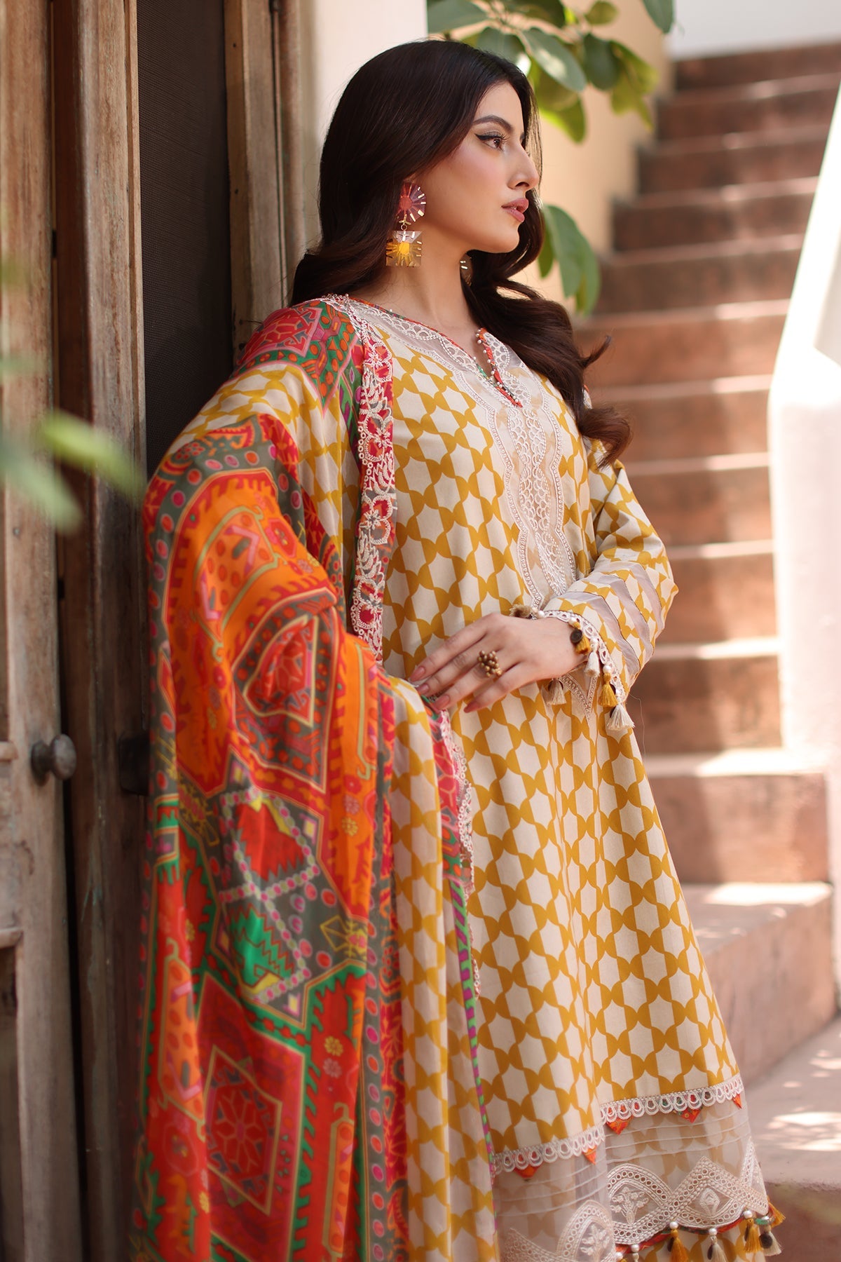 3-PC Unstitched Embroidered Lawn RN6-09