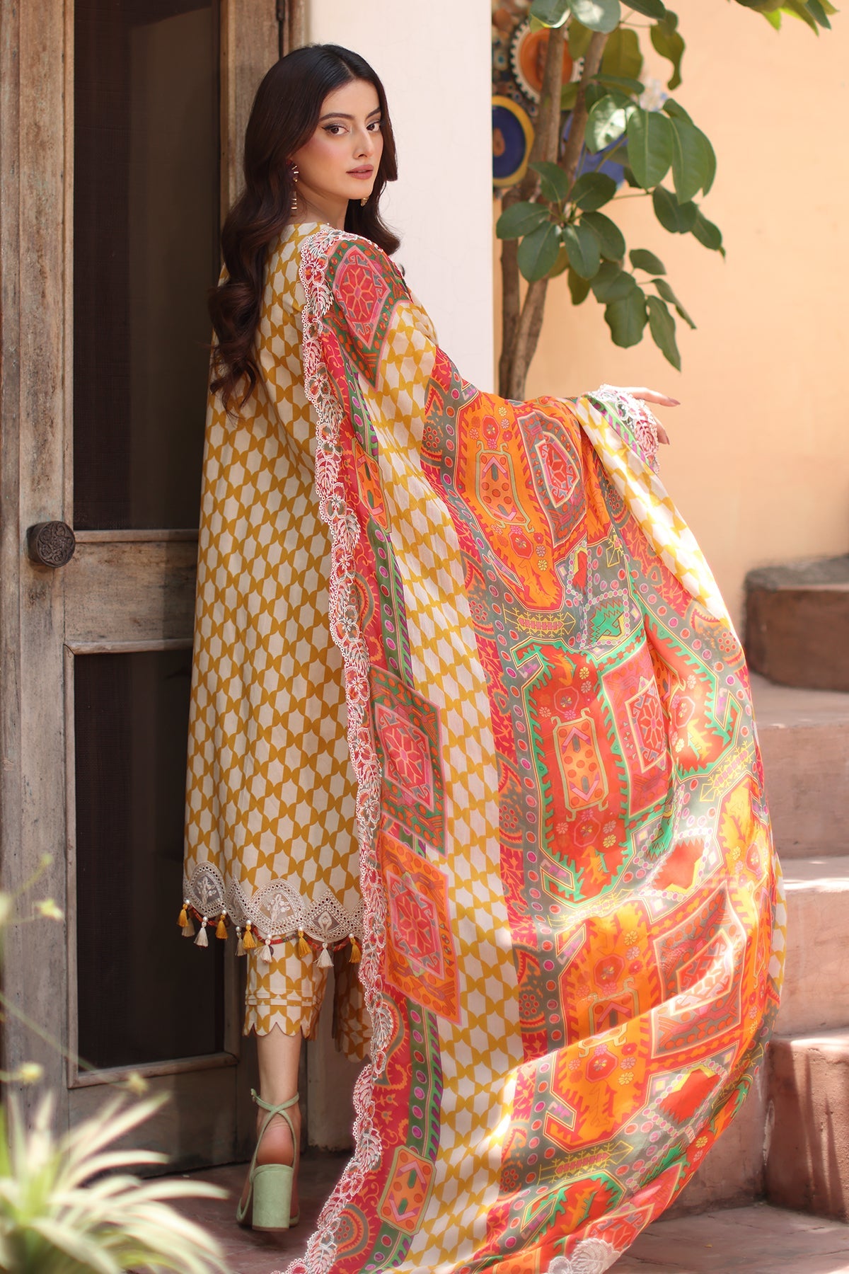3-PC Unstitched Embroidered Lawn RN6-09