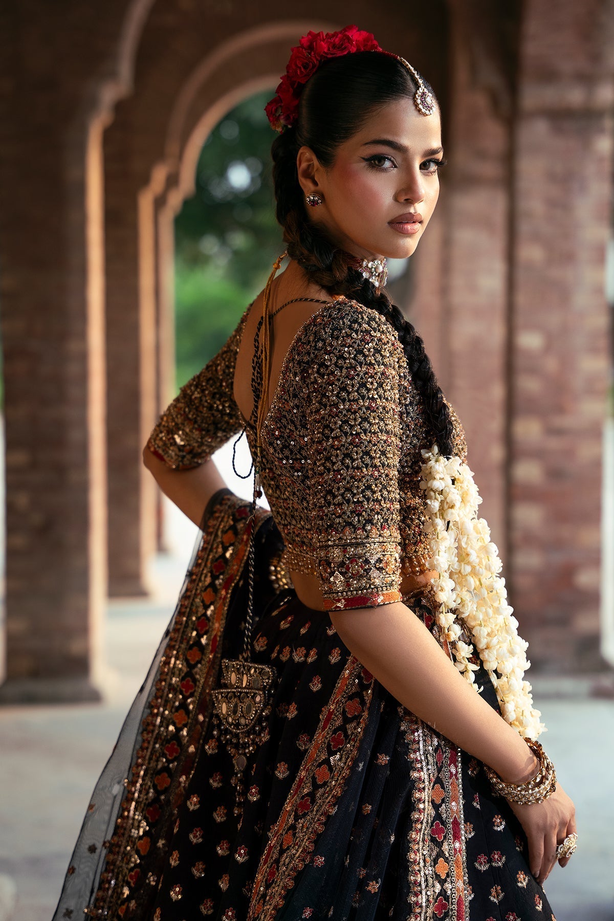 Mina Kashif – Fizza Style