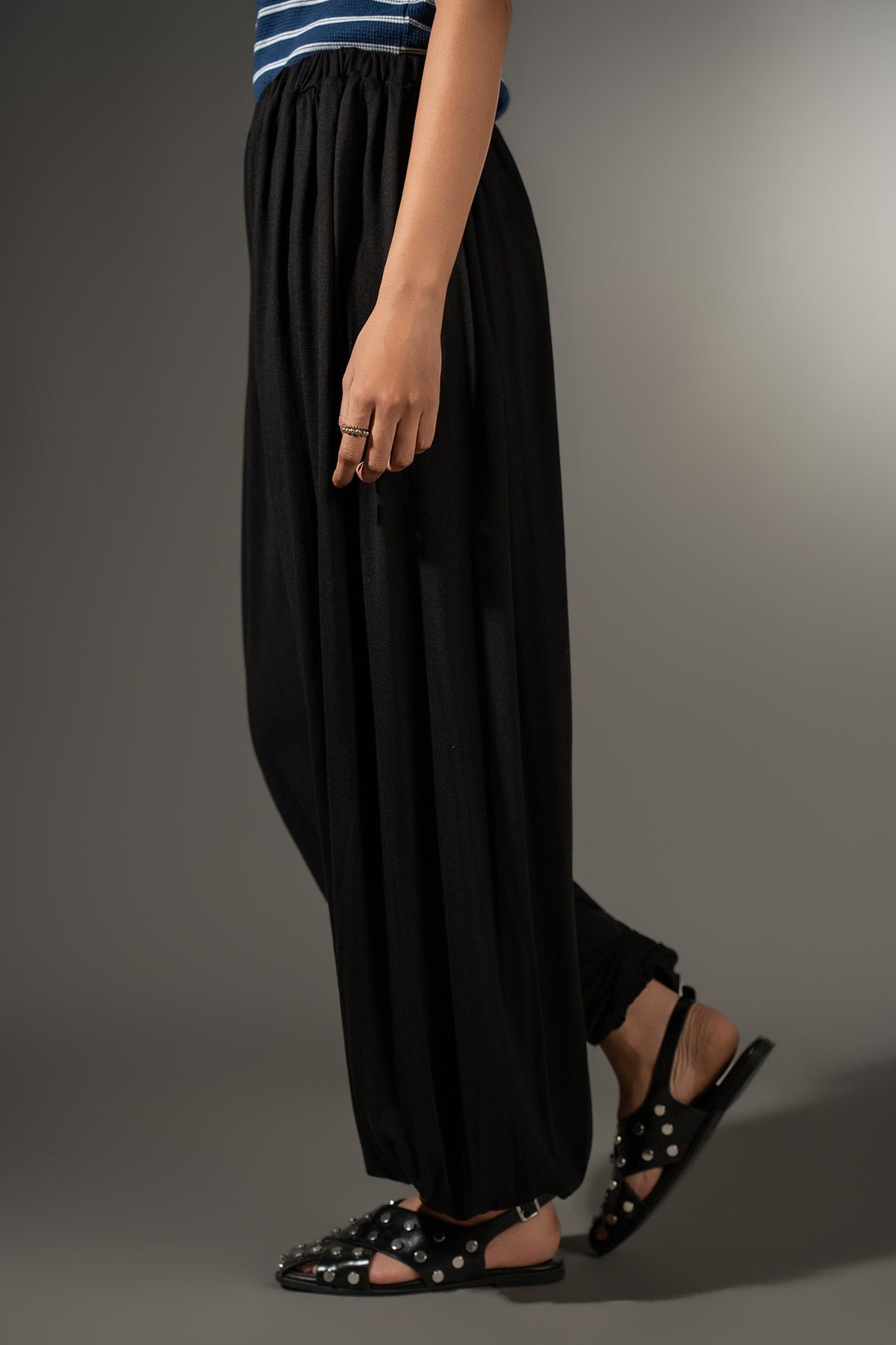 Relaxed Balloon Pants