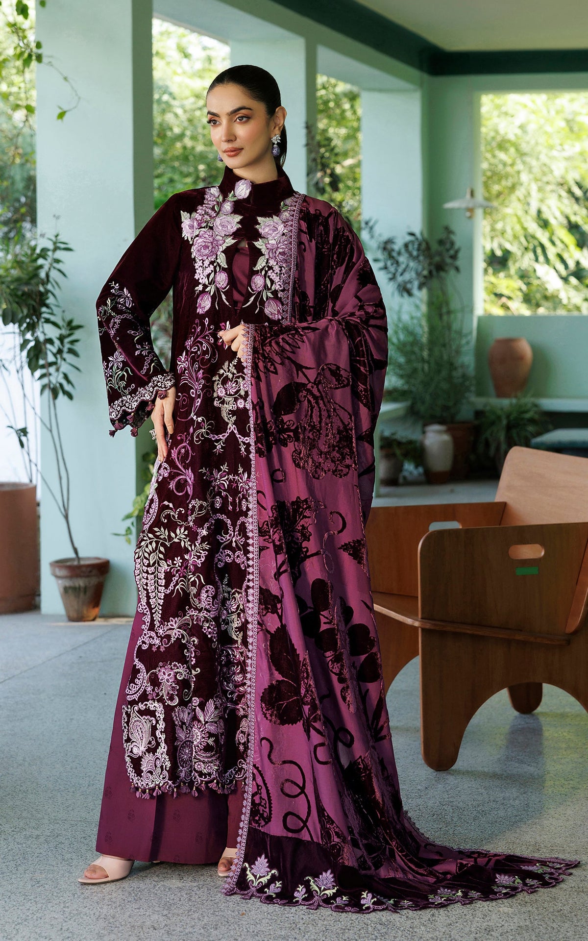 Wine Shine (WLXU-06) | 3pcs Embroidered Stitched Winter
