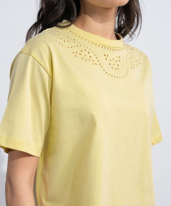 Broiderie Anglaise T-Shirt