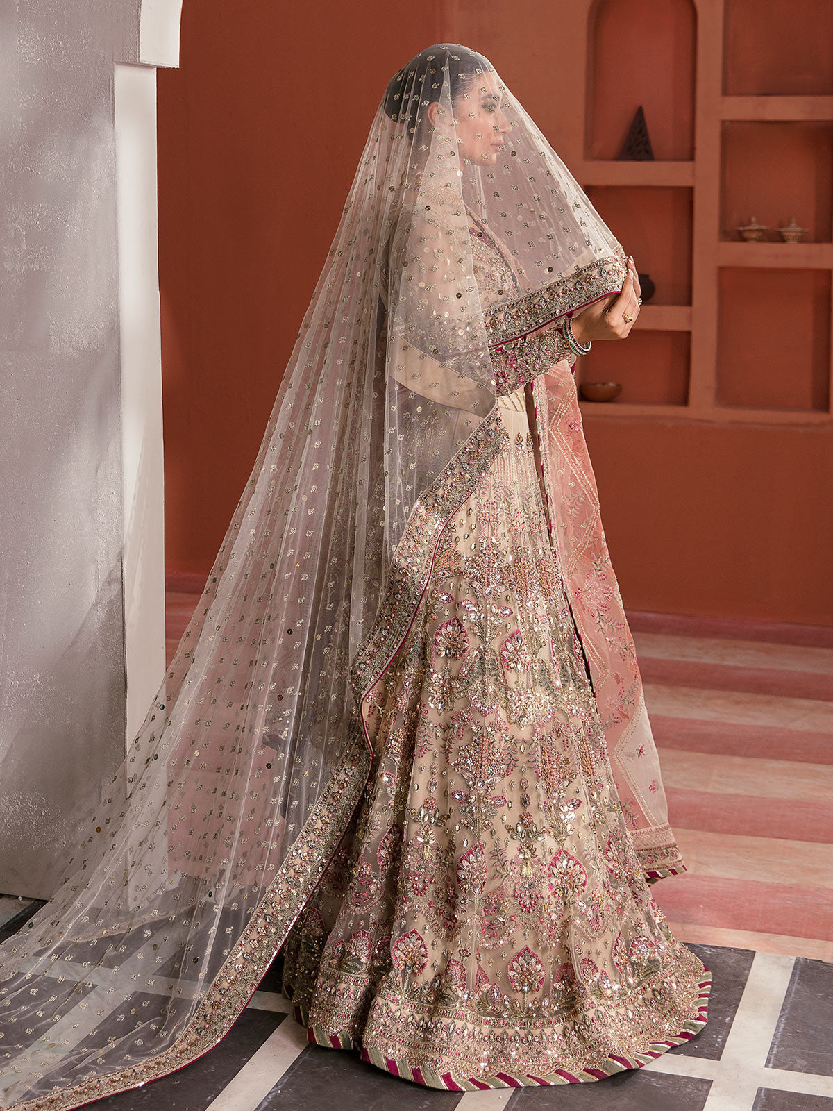 Anshah GL-WS-22V1-28 (Ivory White Lehnga Choli)