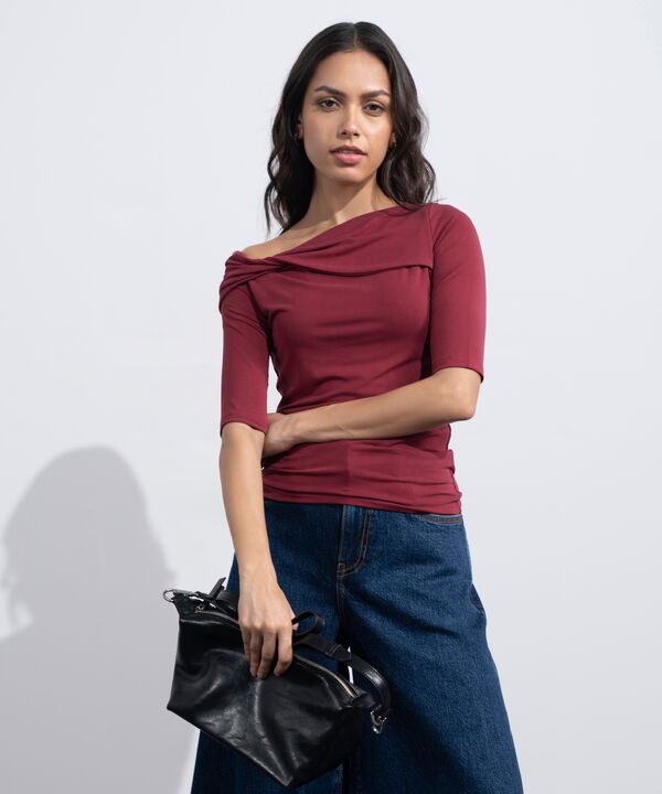 Soft Asymmetric Top