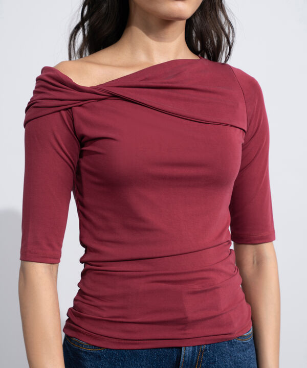 Soft Asymmetric Top